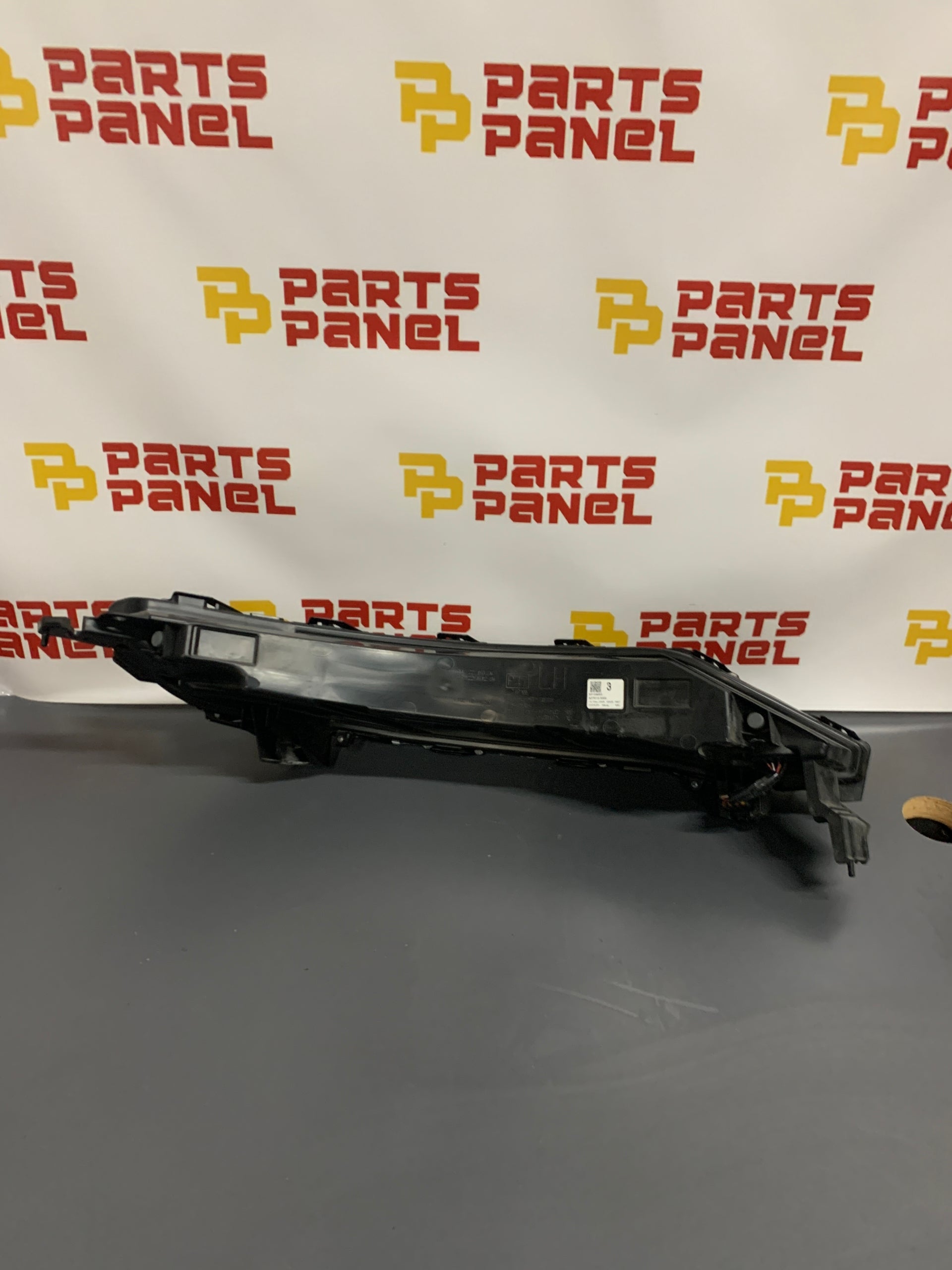 2022 - 2025 MITSHUBISHI OUTLANDER FRONT LH DRIVER SIDE PARK / FOG LAMP 8310A043