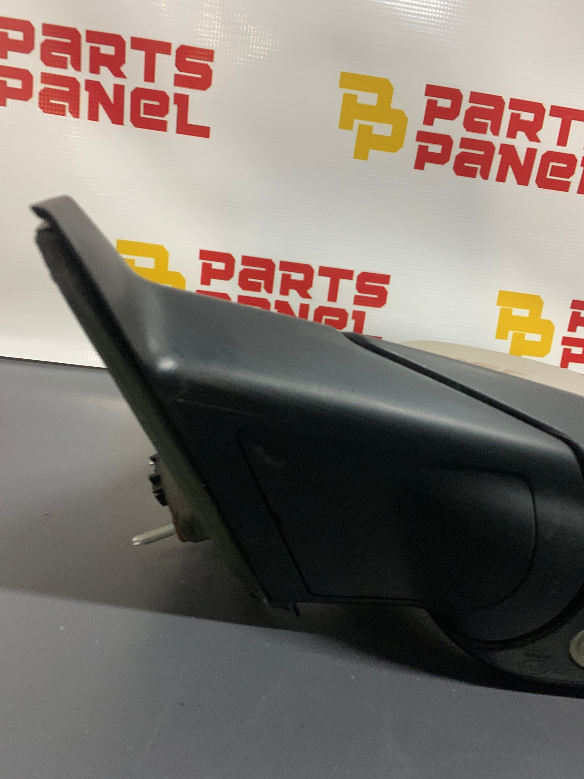 2016 - 2019 FORD EXPLORER LH DRIVER DOOR MIRROR WITH APPROACH LAMP WITHOUT BLIND SPOT GB53-17683-CF