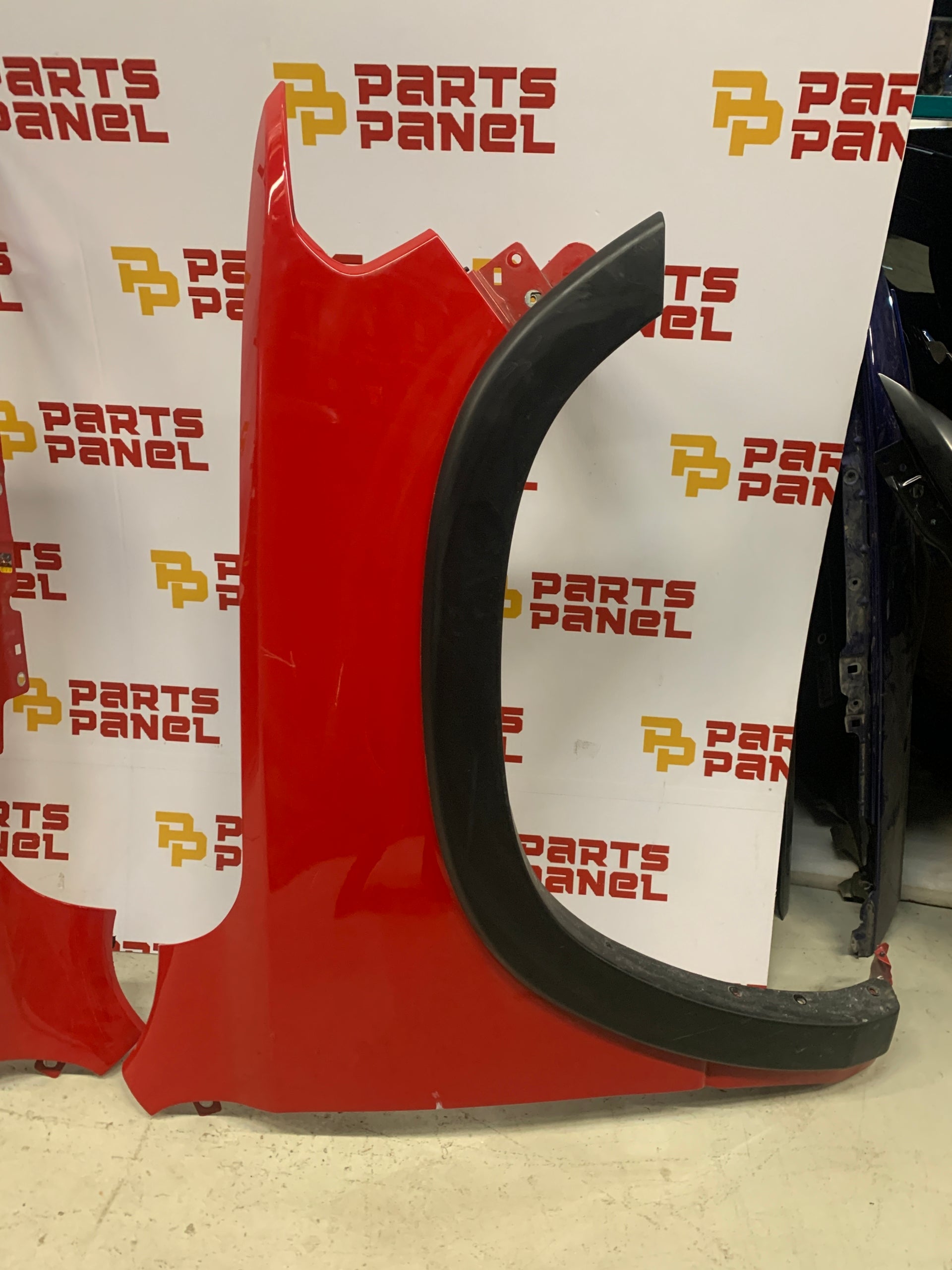 2019 - 2024 RAM 1500 NEW STYLE 5th GENERATION PASSENGER RH SIDE FENDER PANEL OEM USED