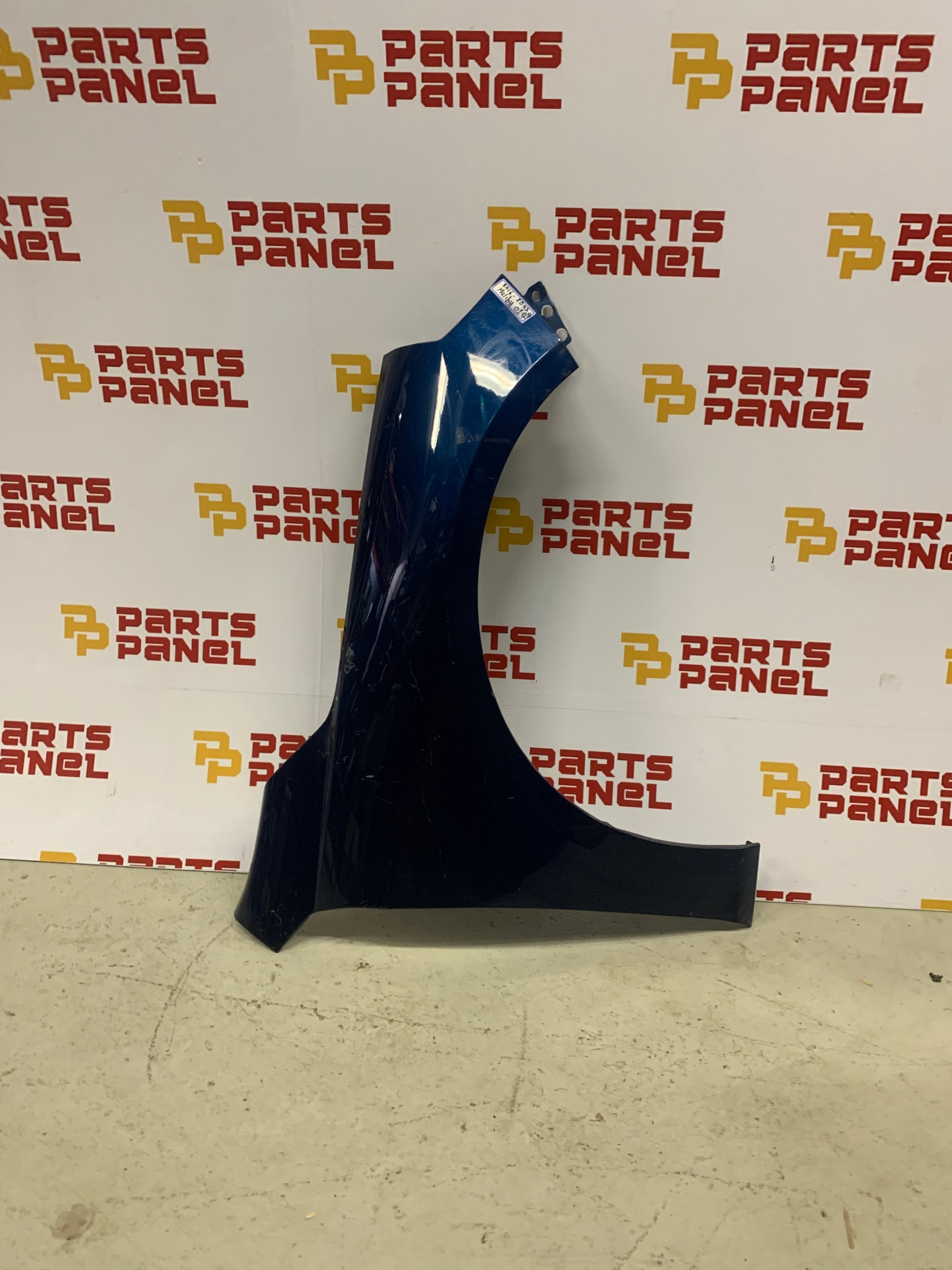 2016 - 2023 CHEVY MALIBU PASSENGER RH SIDE FENDER PANEL BLUE OEM USED