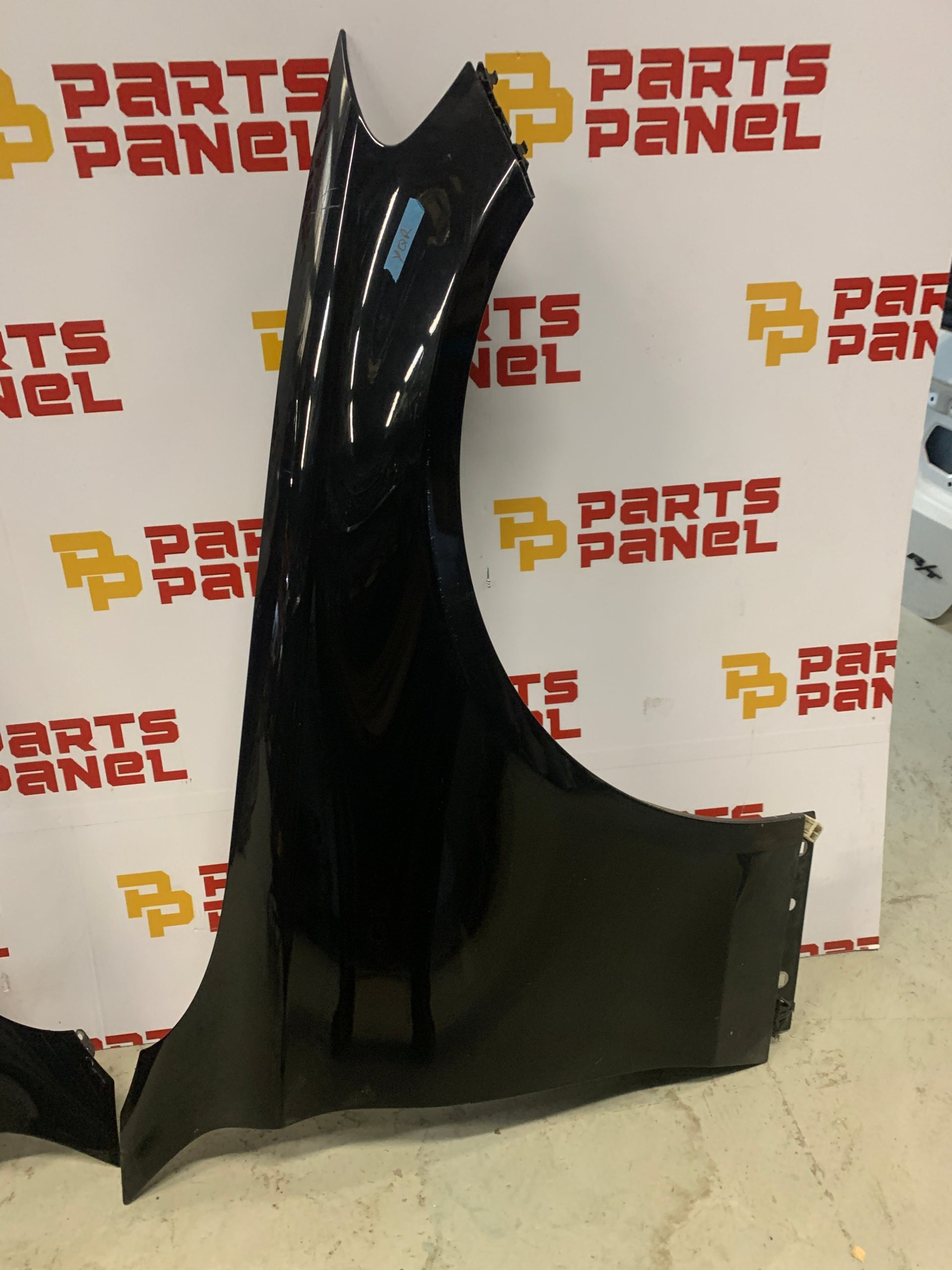 2015 - 2018 MERCEDES C CLASS SEDAN PASSENGER RH SIDE BLACK FENDER OEM USED