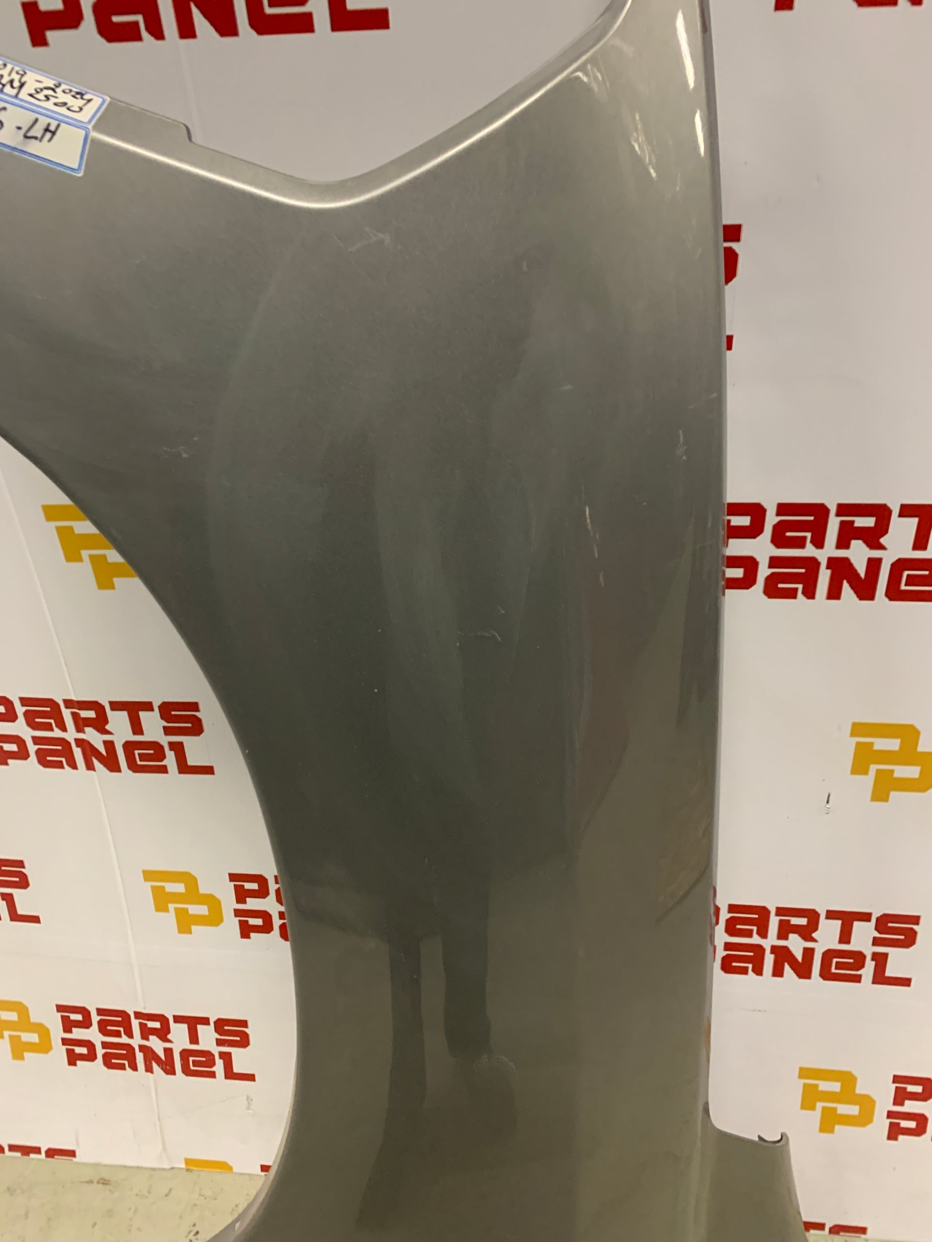 2019 - 2025 RAM 2500 / 3500 DRIVER LH SIDE FENDER PANEL COVER SILVER OEM USED