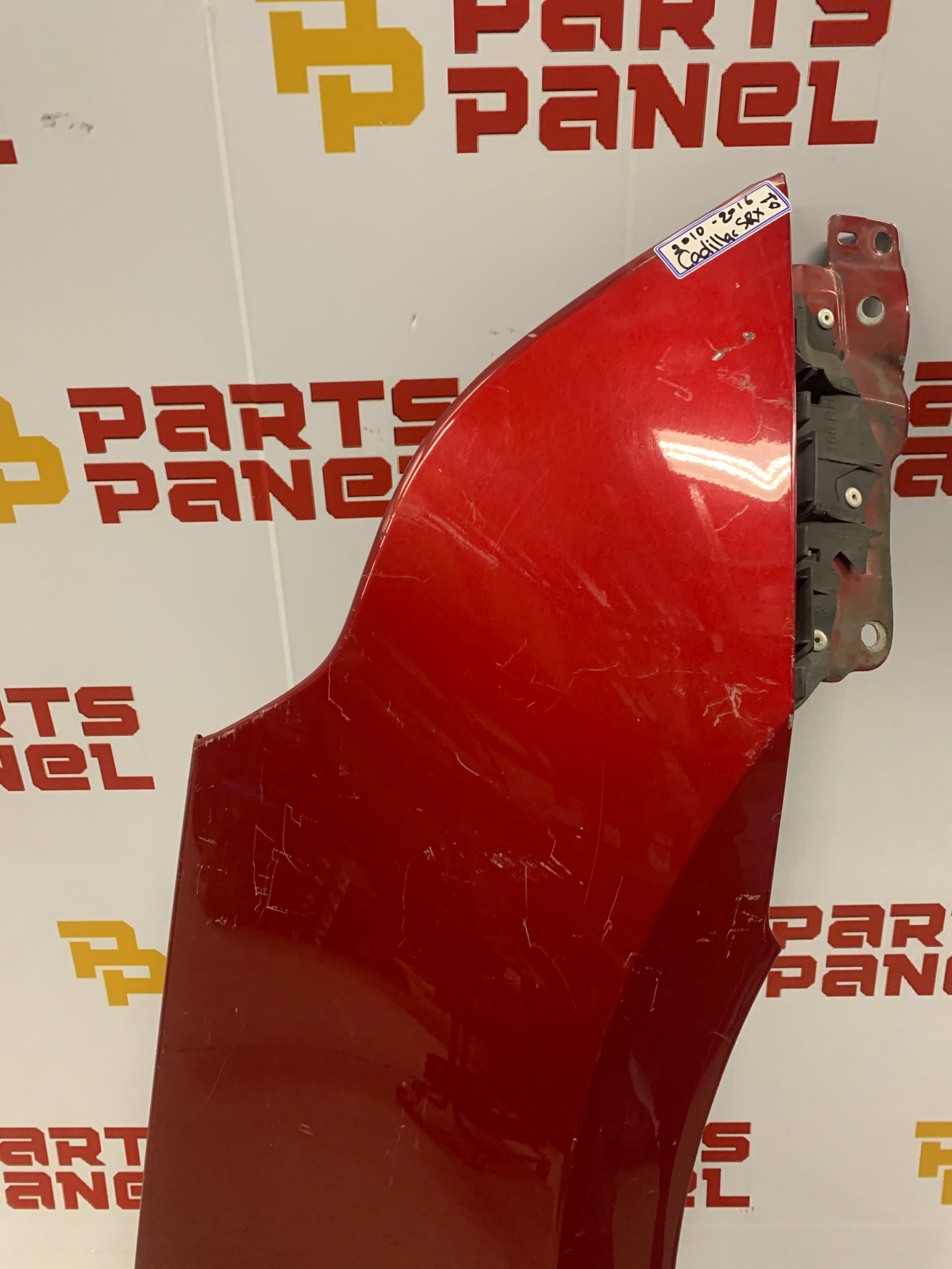 2010 - 2016 CADILLAC SRX PASSENGER RH SIDE FENDER RED OEM USED