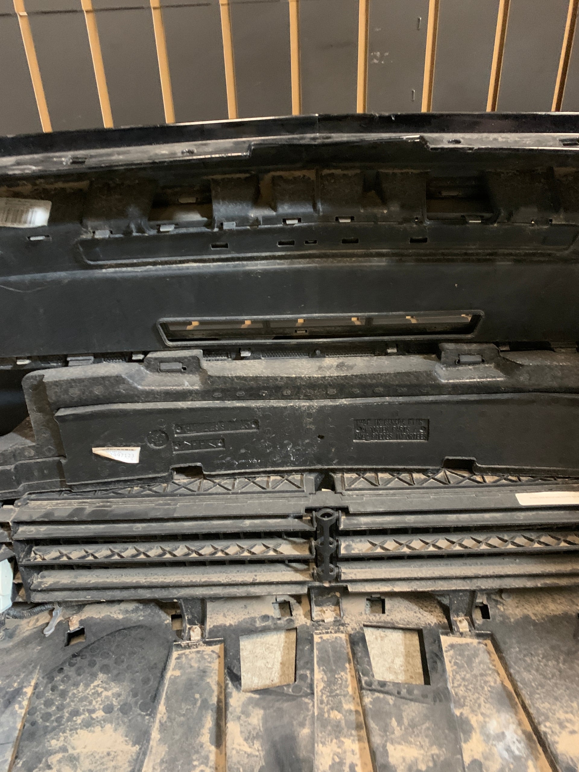 2014 - 2020 CHEVY IMPALA BLACK FRONT BUMPER ASSEMBLY OEM USED 