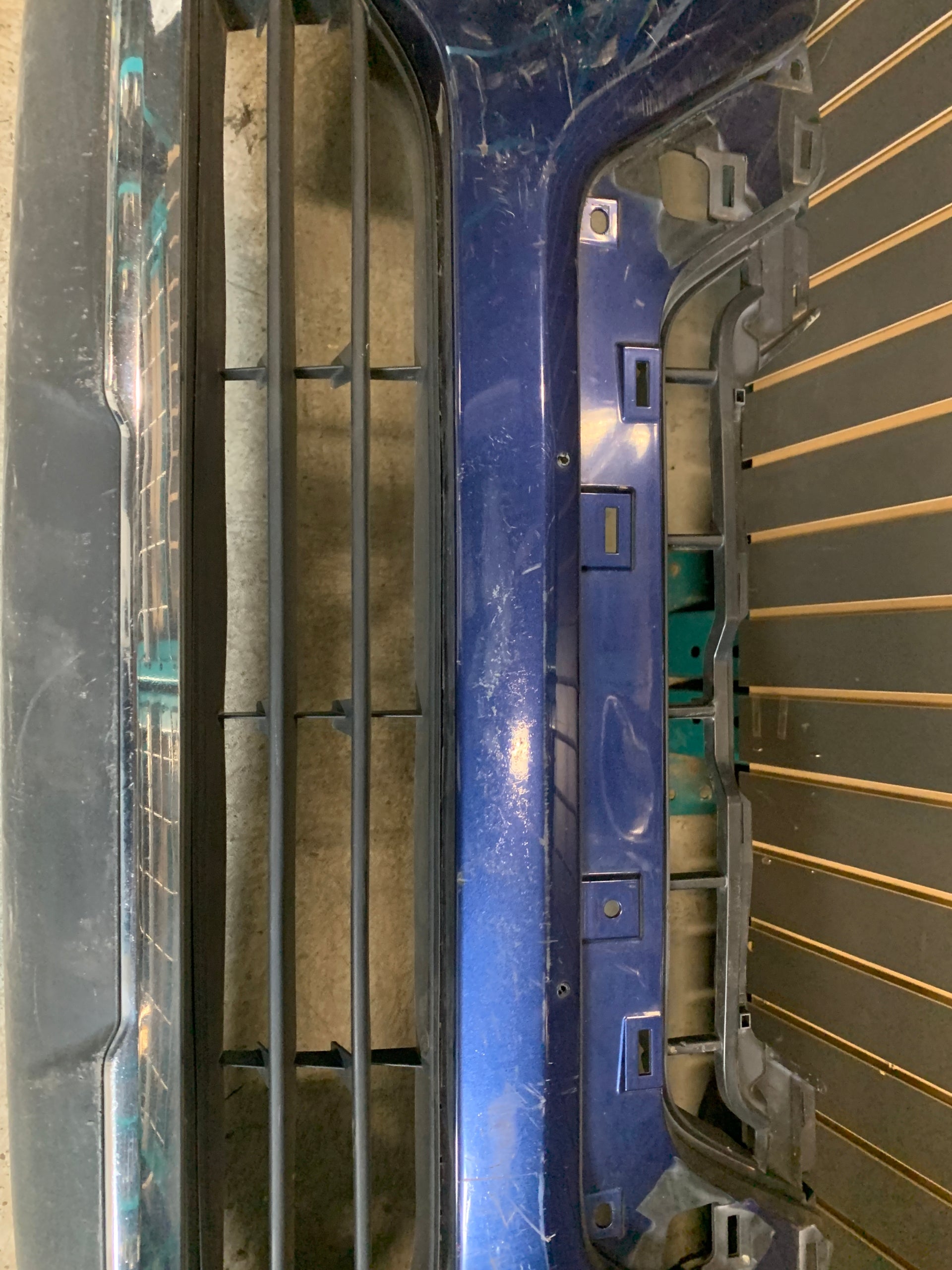 2017 - 2020 NISSAN ROGUE FRONT BUMPER IN BLUE OEM USED