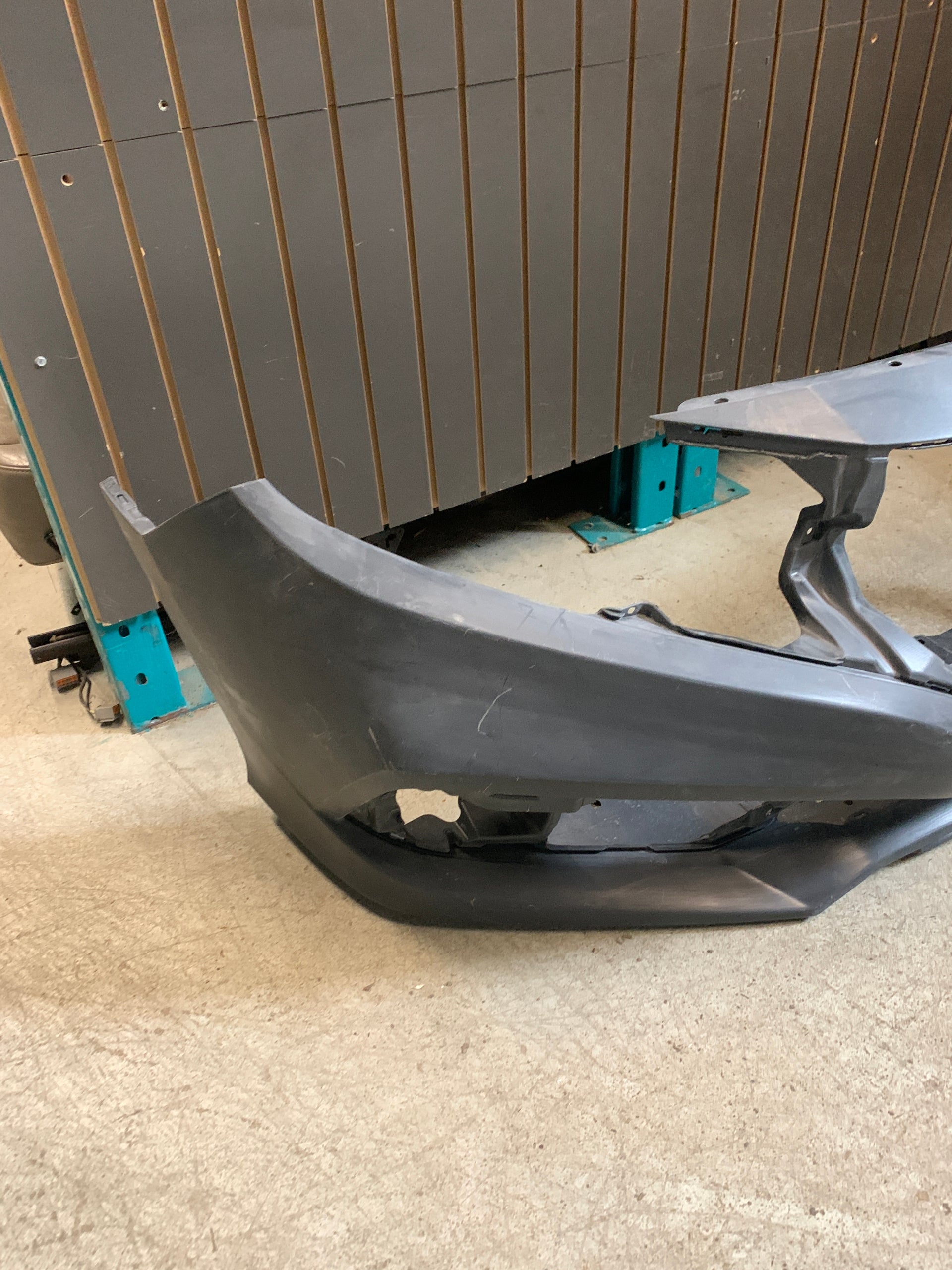 2019 - 2021 HONDA CIVIC FRONT BUMPER OEM USED