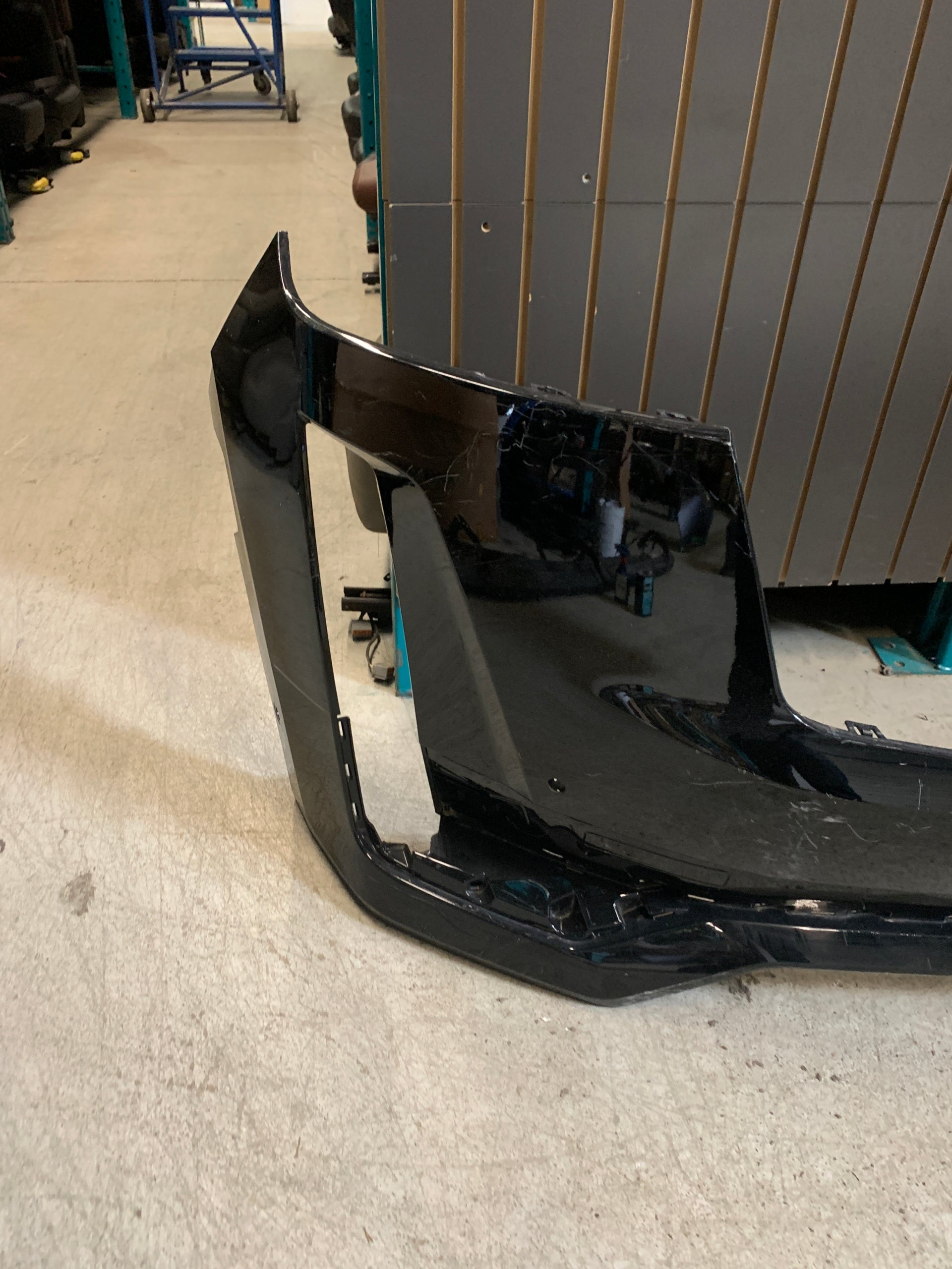 2021 - 2024 CADILLAC ESCALADE FRONT BUMPER COVER OEM USED BLACK 84393328