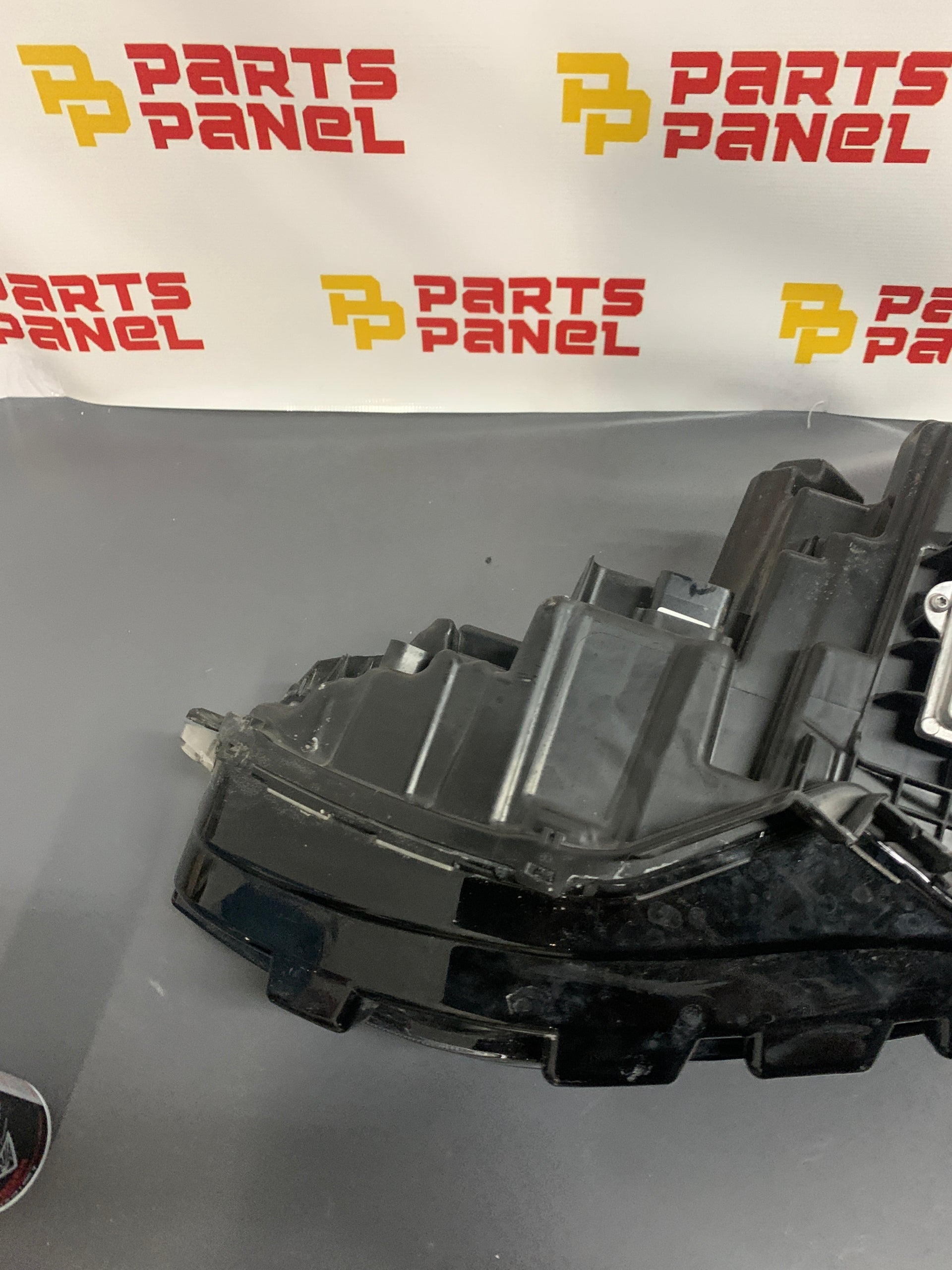 2019 - 2024 FORD EDGE PASSENGER RH SIDE LED HEADLIGHT OEM USED KT4B-13W029-CH