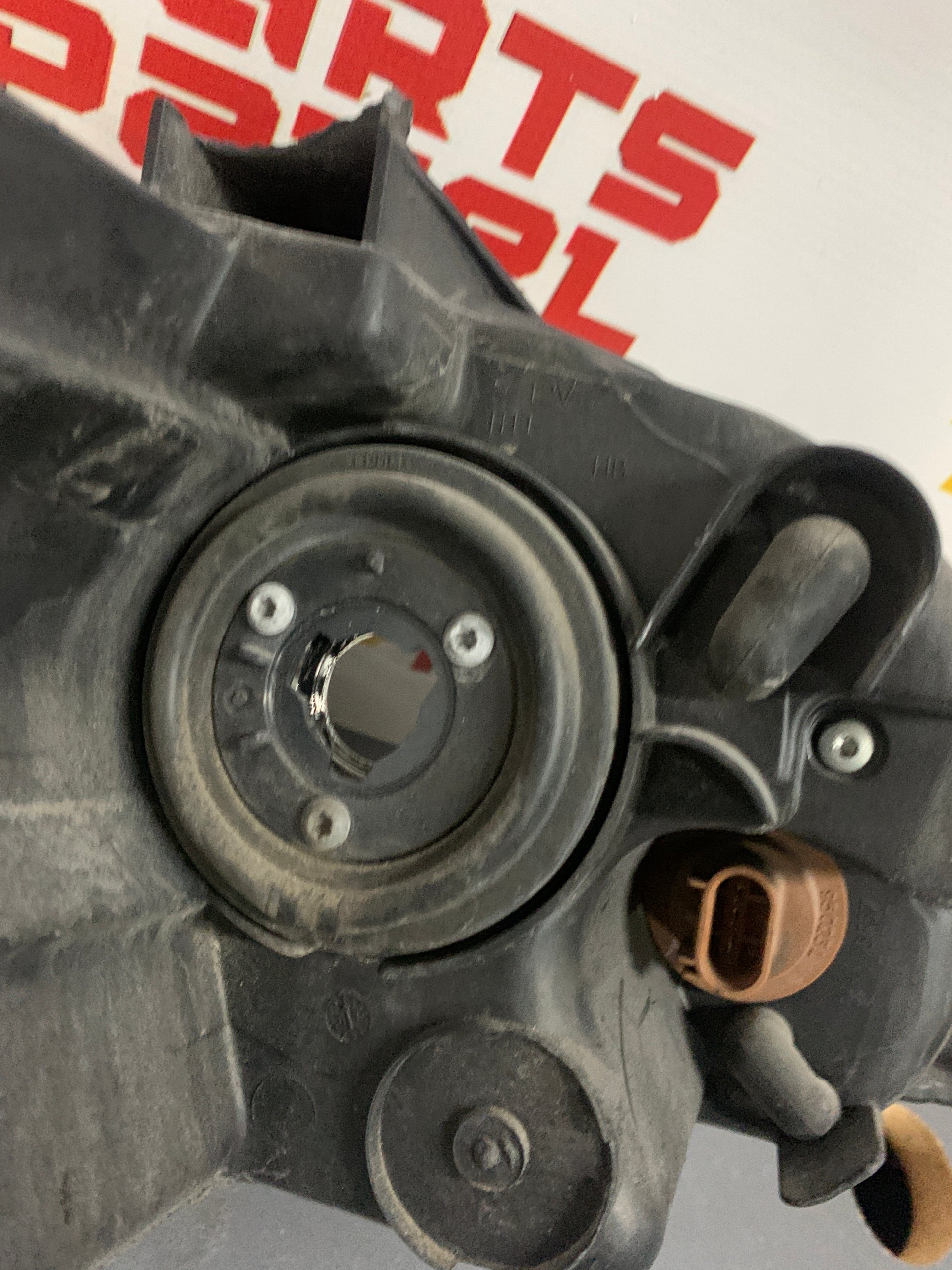 2008 - 2020 DODGE CARAVAN FARO HALÓGENO DELANTERO IZQUIERDO OEM USADO 05113337AAG