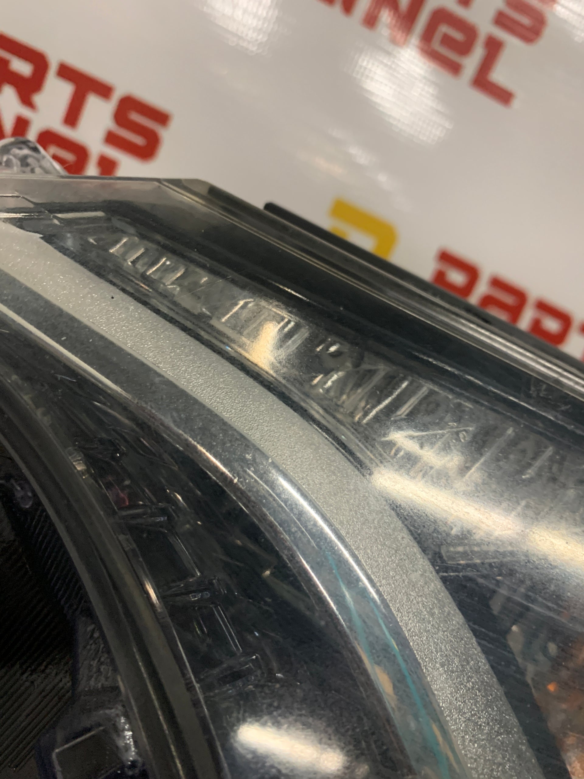 2016 - 2018 TOYOTA RAV4 HALOGEN DRIVER LH SIDE HEADLIGHT OEM USED