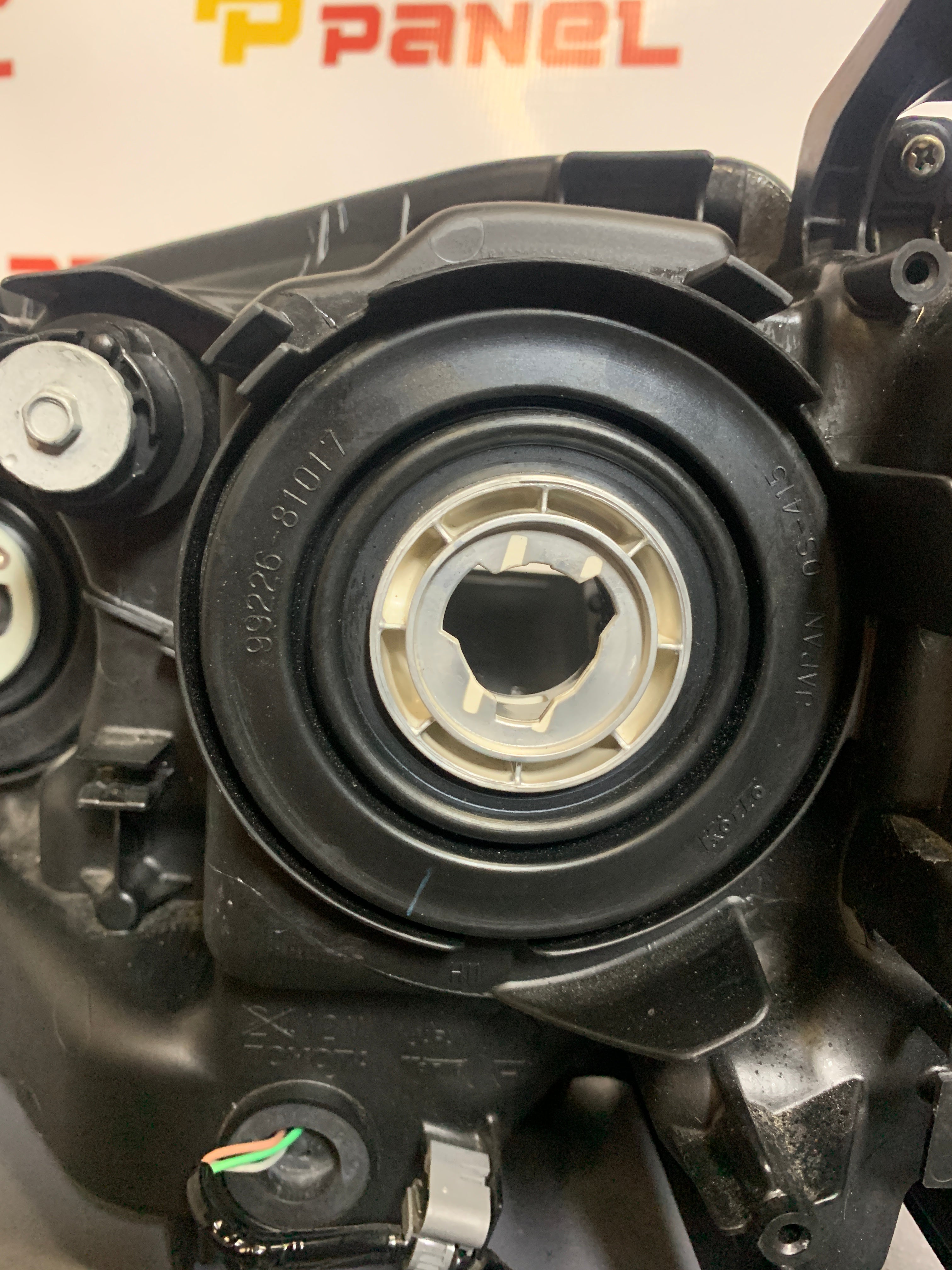 2013 2014 2015 LEXUS ES300 ES350 FARO XENÓN HID DEL LADO DEL COPILOTO DERECHO ORIGINAL USADO