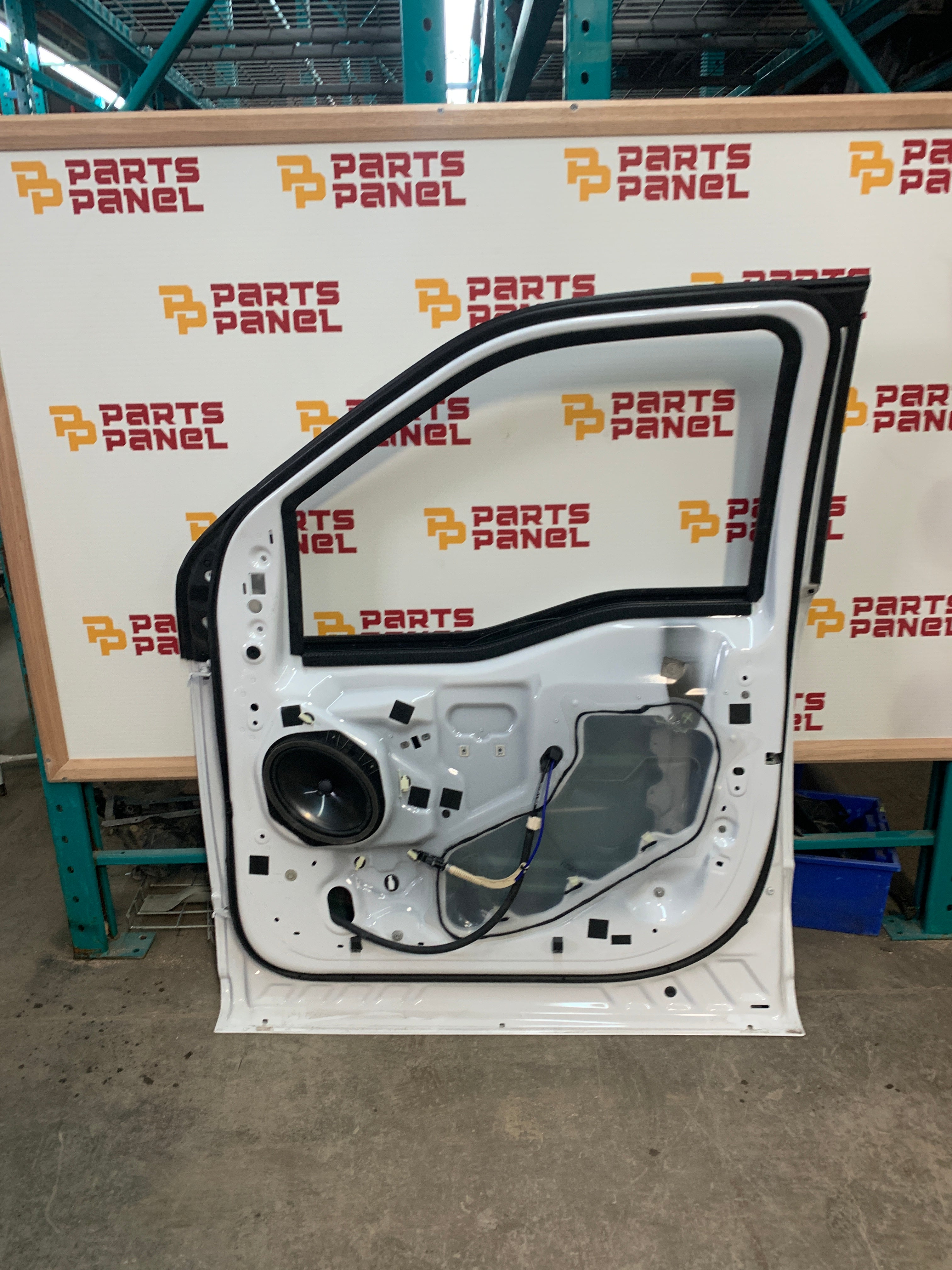 2021 - 2025 FORD F150 PASSENGER SIDE FRONT DOOR OEM