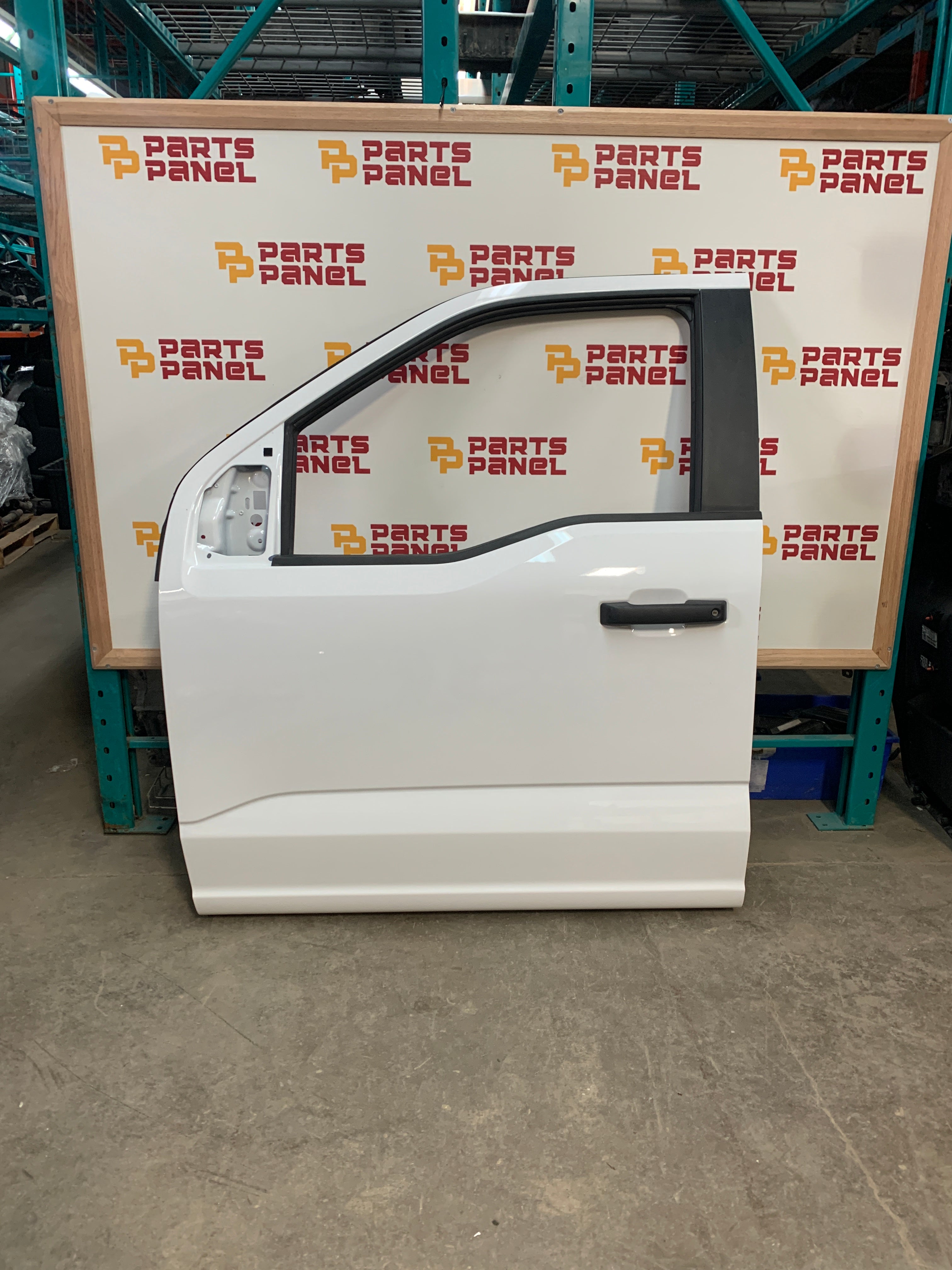 2021 - 2025 FORD F150 DRIVER SIDE FRONT DOOR OEM