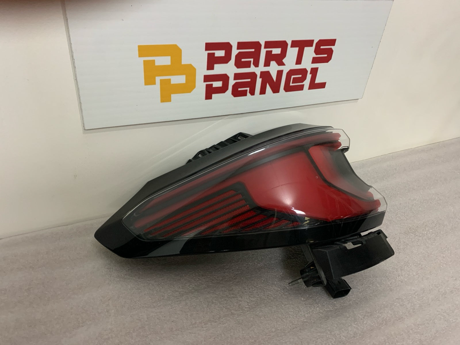 2024 - 2026 GMC ACADIA DRIVER SIDE QUARTER PANEL MOUNTED 26557064
