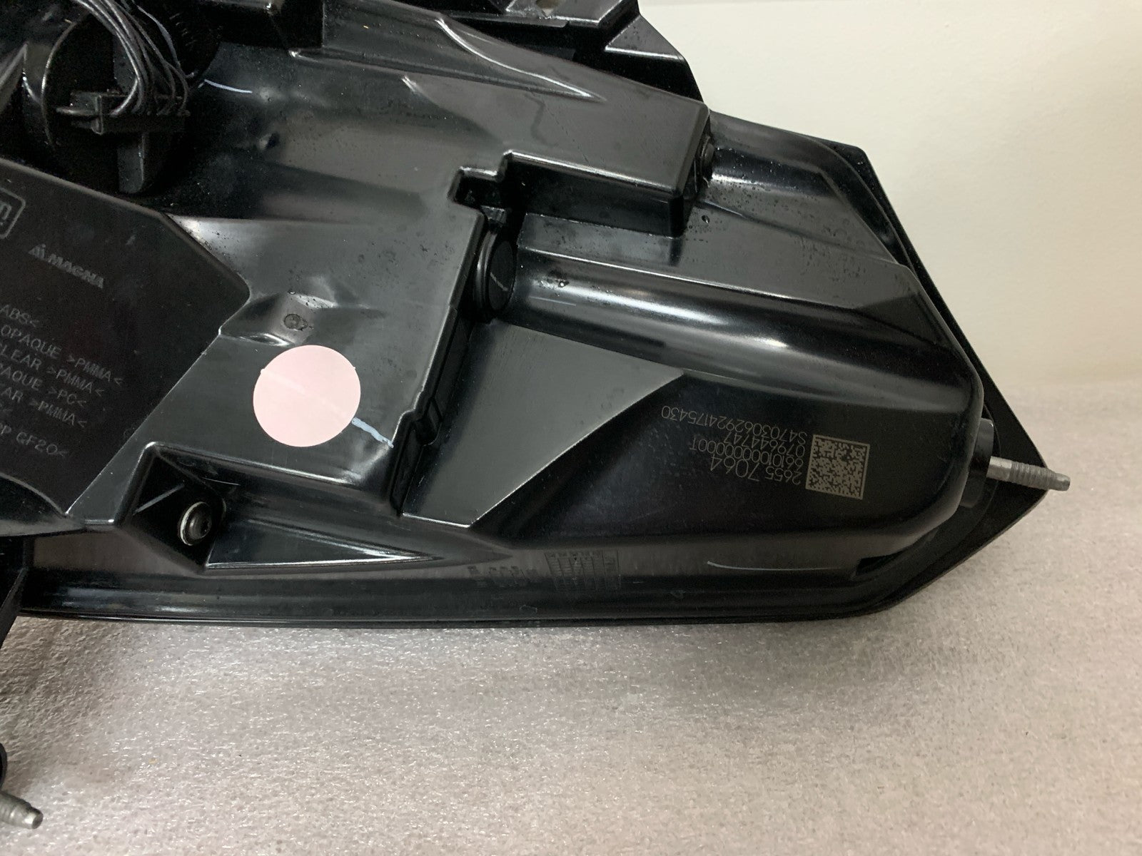 2024 - 2026 GMC ACADIA DRIVER SIDE QUARTER PANEL MOUNTED 26557064