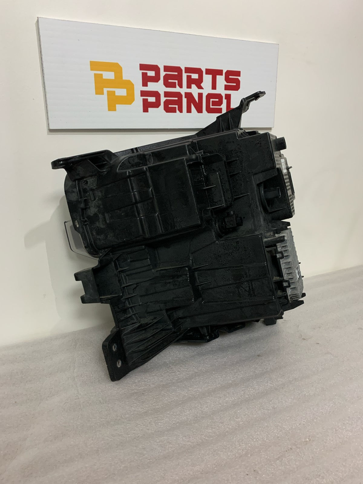 2022 - 2026 CHEVROLET SILVERADO 1500 PASSENGER SIDE HEADLIGHT 84606139