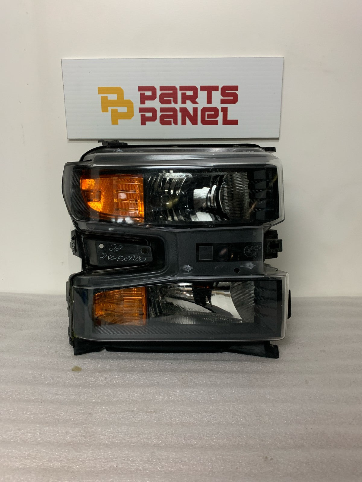2019 - 2022 CHEVROLET SILVERADO 1500 PASSENGER SIDE HEADLIGHT 84621849