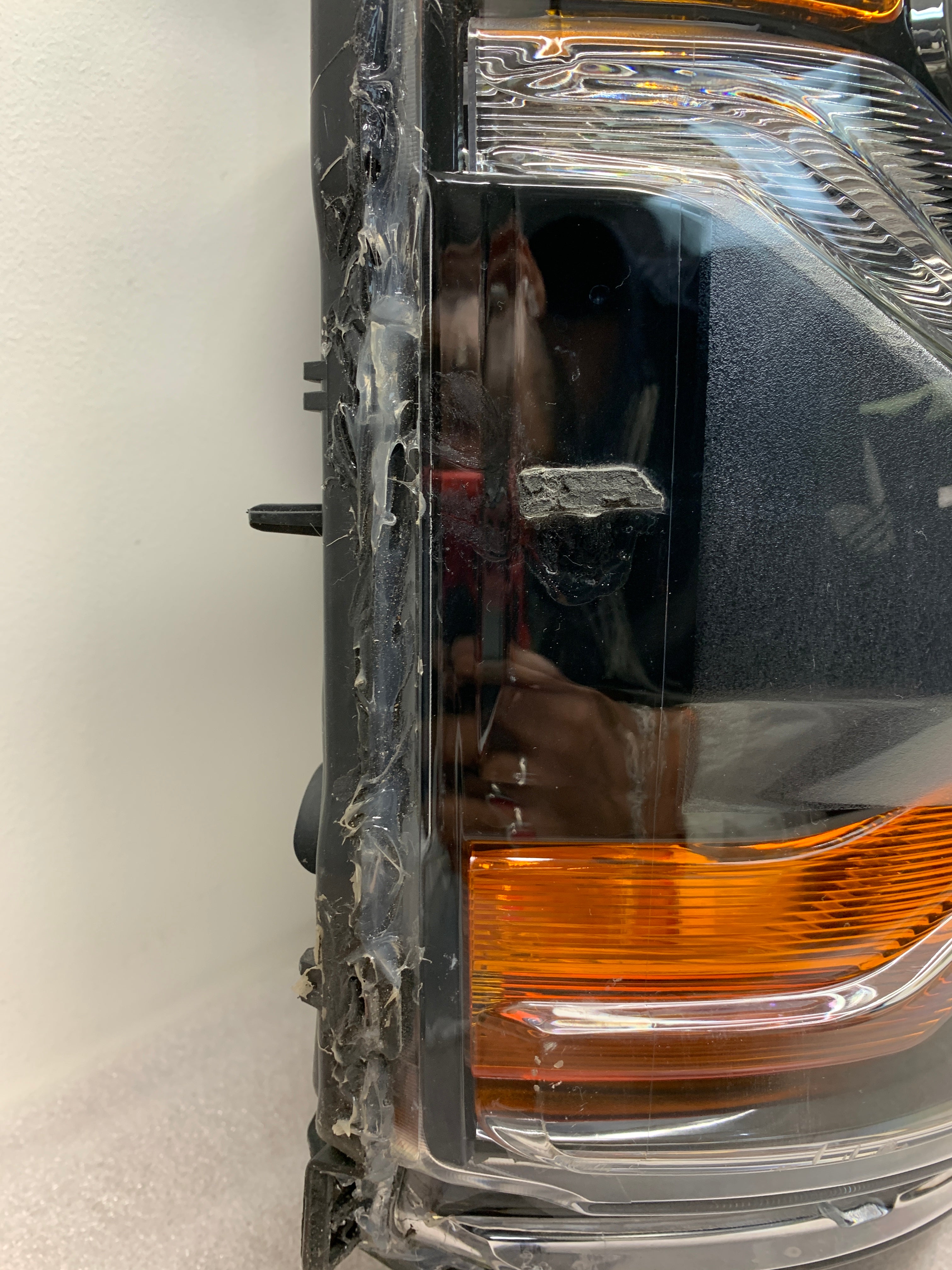 2016 - 2018 CHEVROLET SILVERADO 1500 PASSENGER SIDE HEADLIGHT