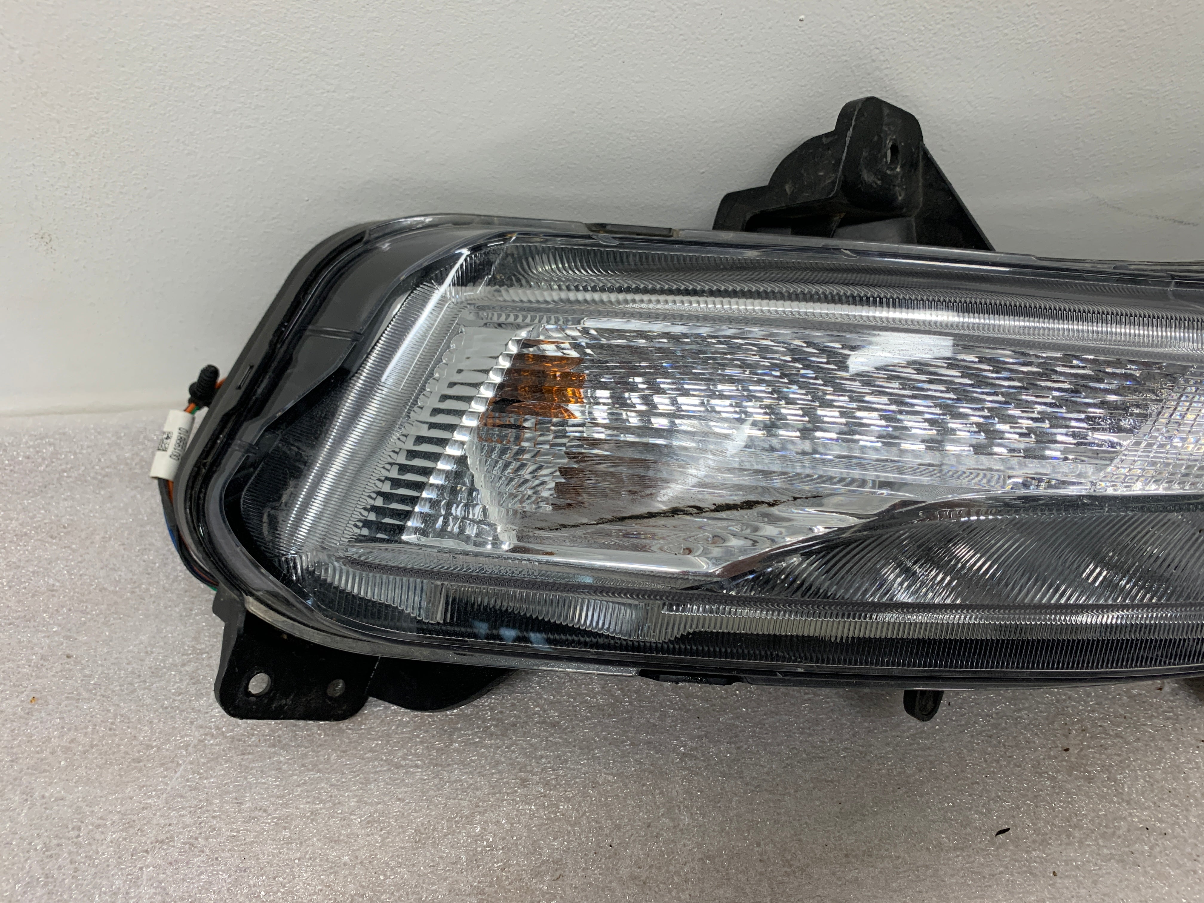 2019 - 2025 CHEVROLET MALIBU DRIVER SIDE FOG LIGHT 84575553