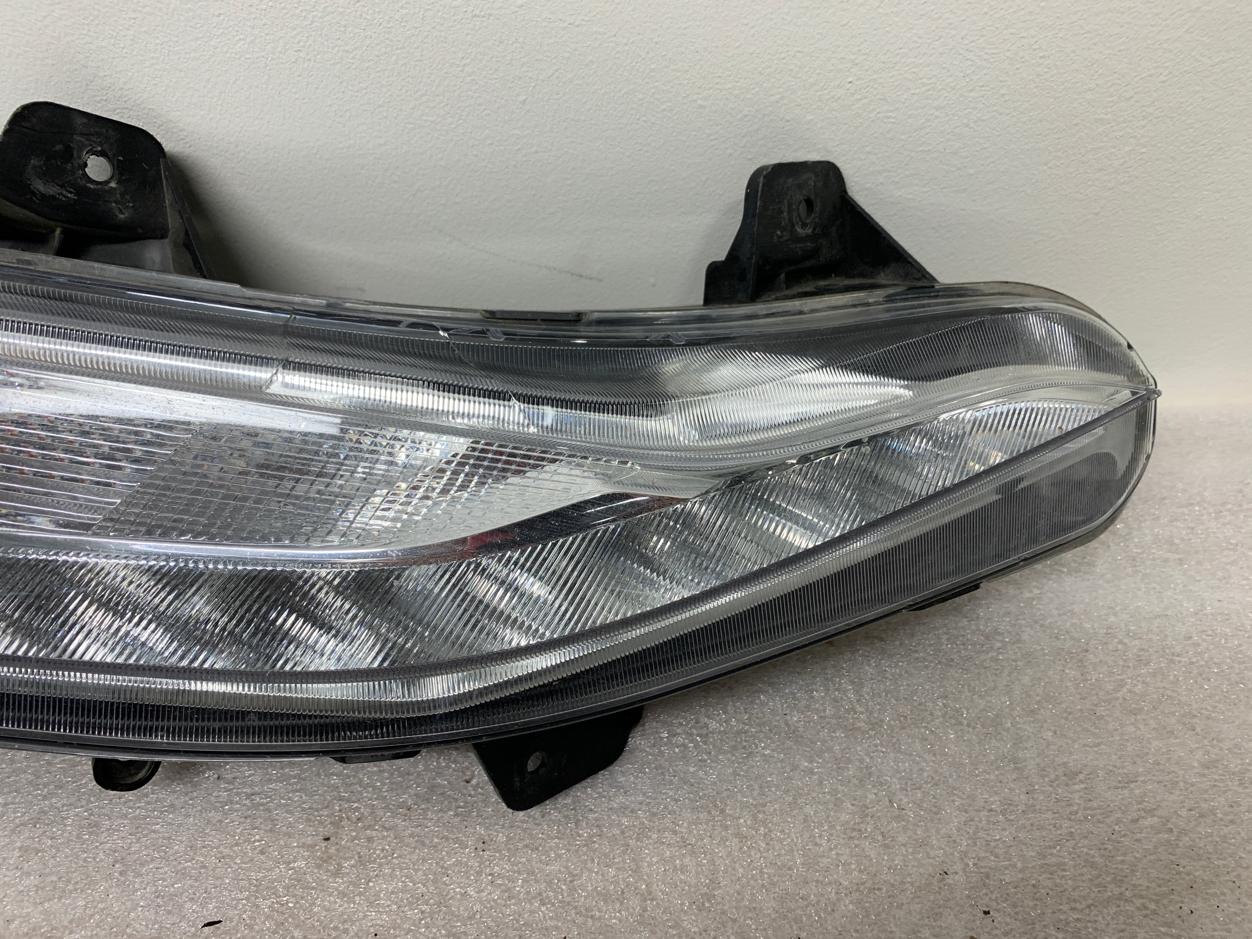 2019 - 2025 CHEVROLET MALIBU DRIVER SIDE FOG LIGHT 84575553