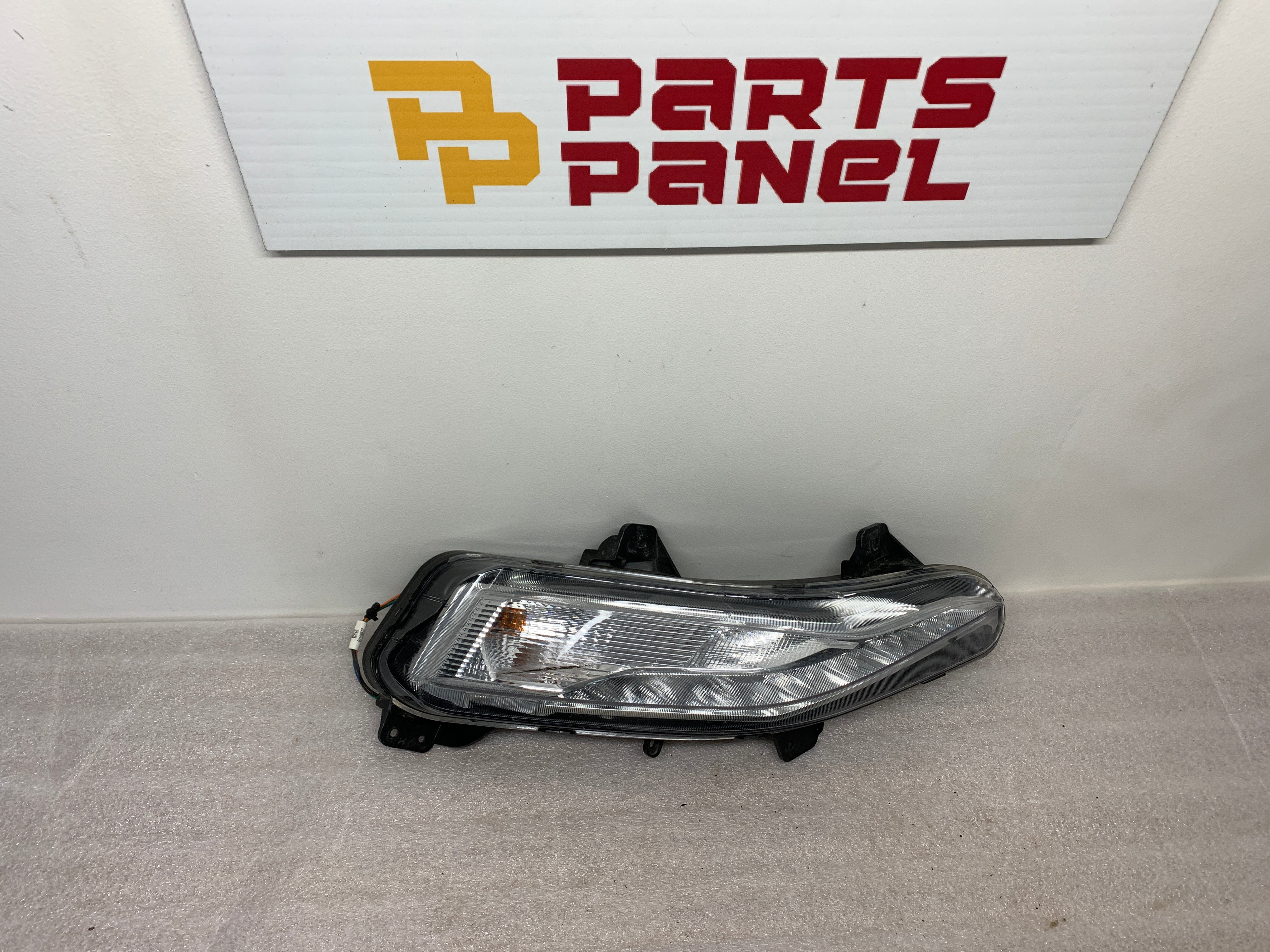 2019 - 2025 CHEVROLET MALIBU DRIVER SIDE FOG LIGHT 84575553