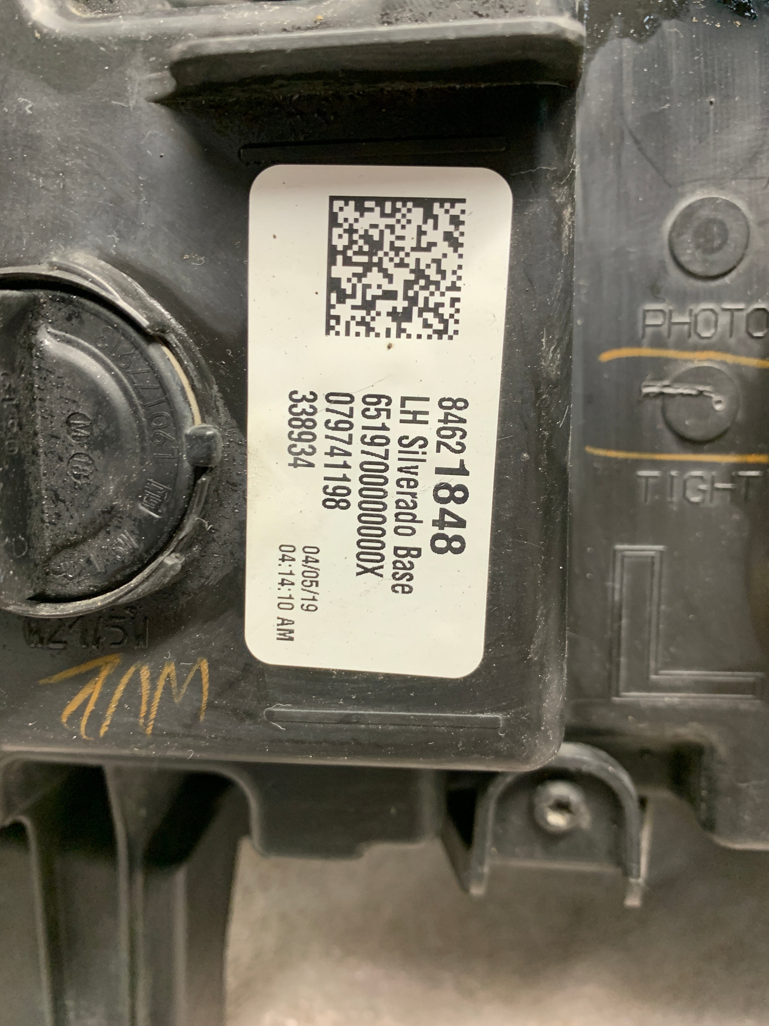 2019 - 2022 CHEVROLET SILVERADO 1500 DRIVER SIDE HEADLIGHT 84621848