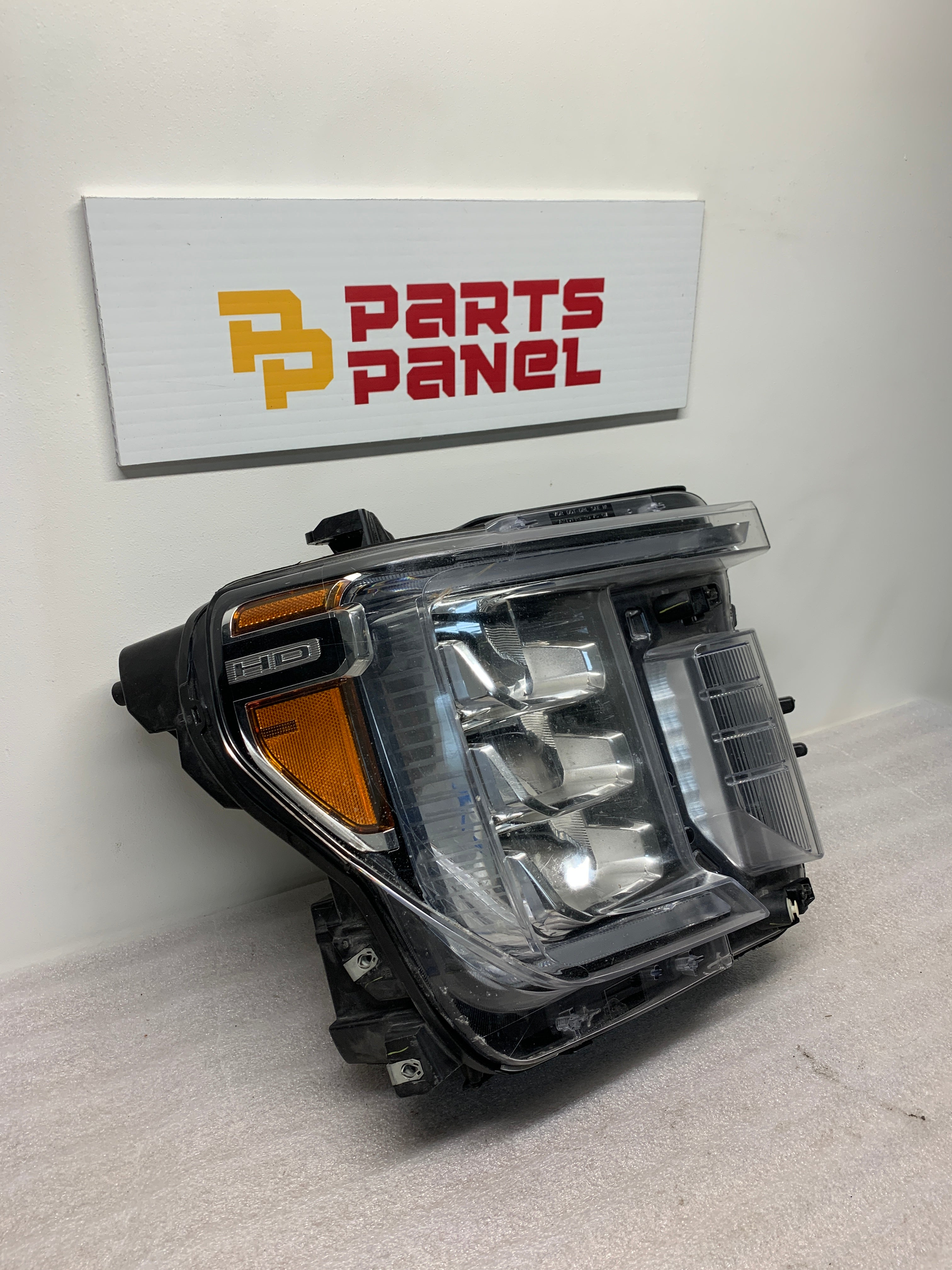 2020 - 2023 GMC SIERRA 2500 3500 HEAVY DUTY PASSENGER SIDE HEADLIGHT 84738615&nbsp;