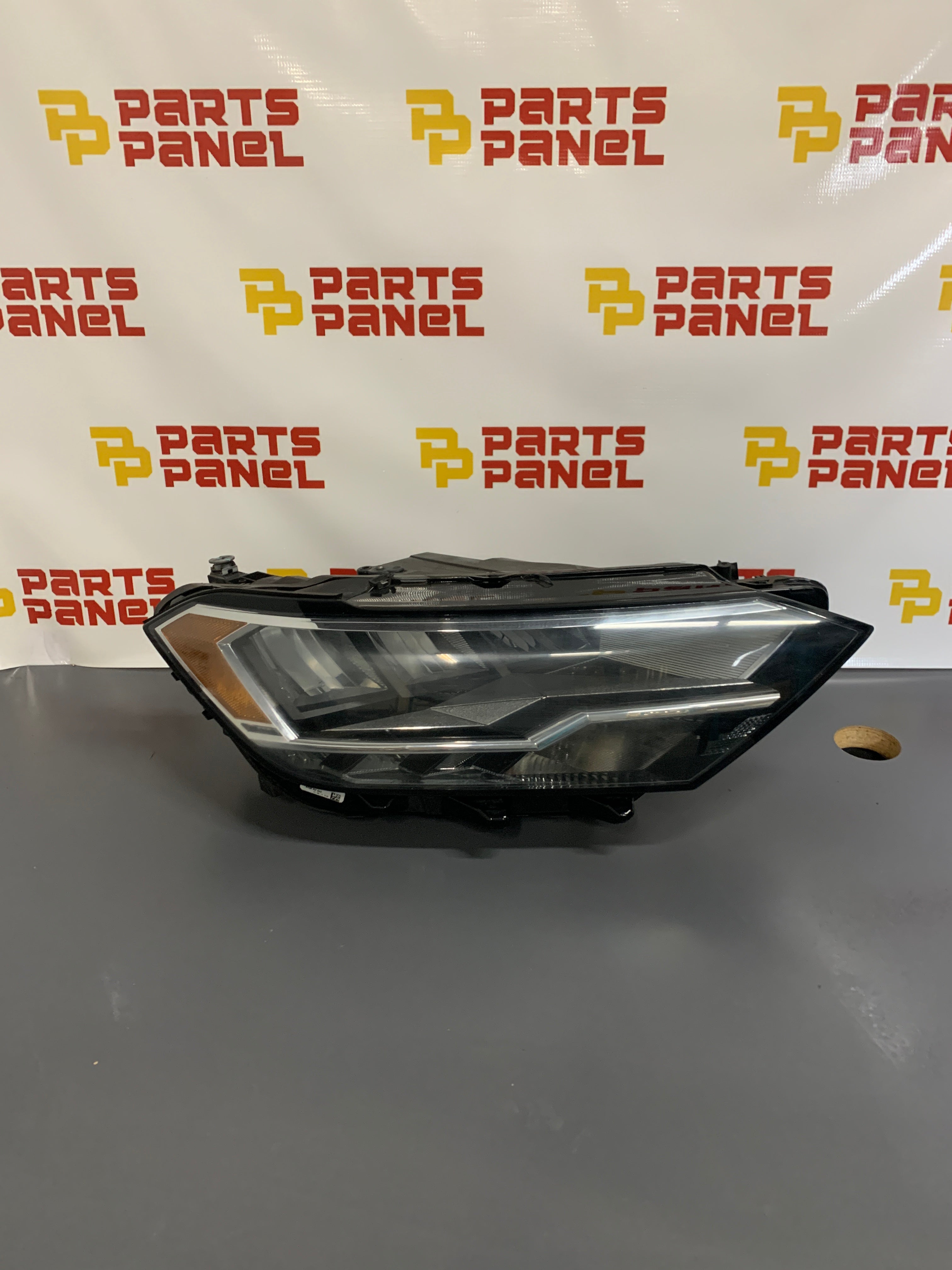 2019 - 2024 VOLKSWAGEN JETTA PASSENGER SIDE LED HEADLIGHT 17A.941.036.A