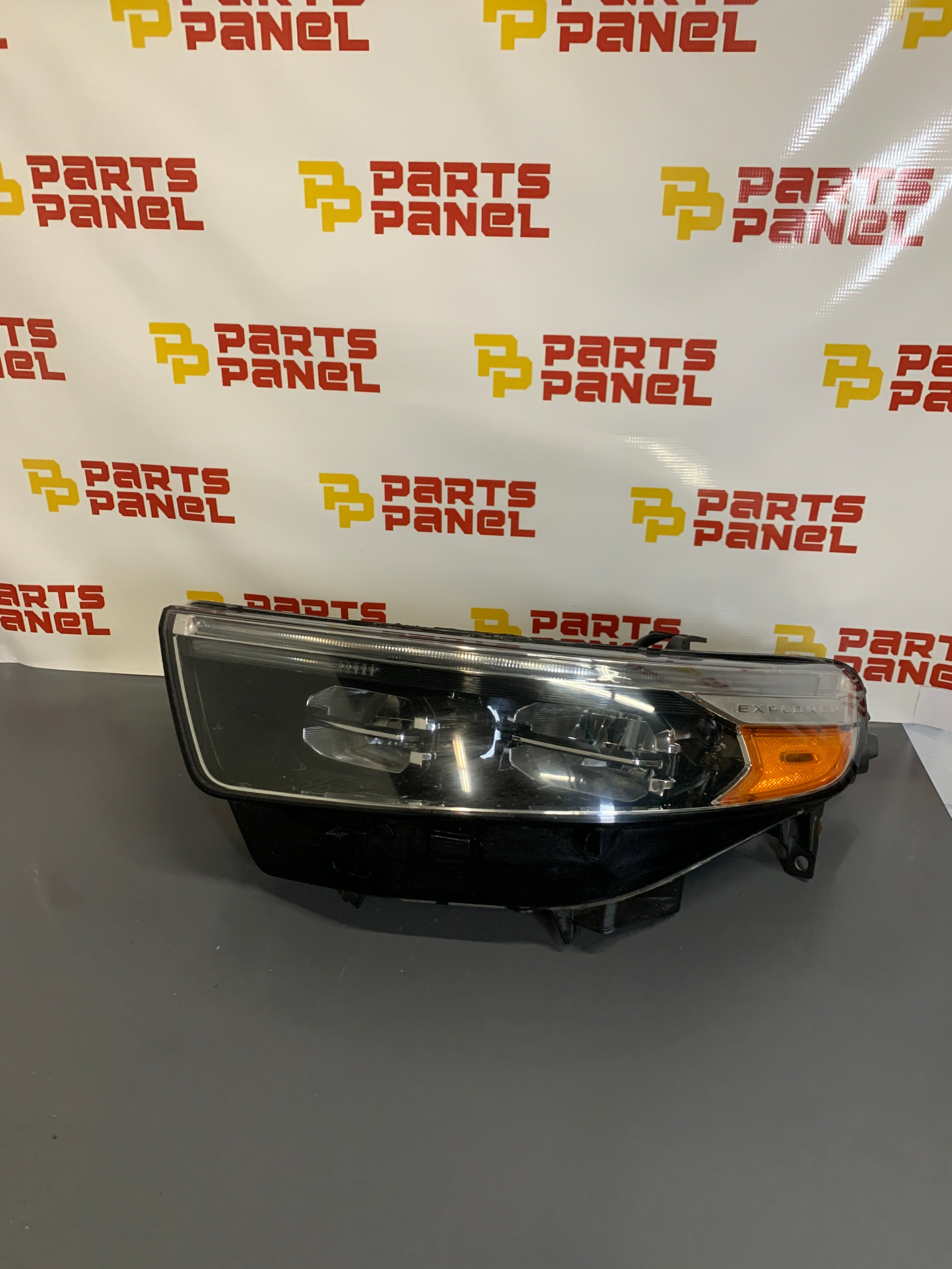 2020 - 2024 FORD EXPLORER DRIVER SIDE HEADLIGHT MB5B-13W030-BD