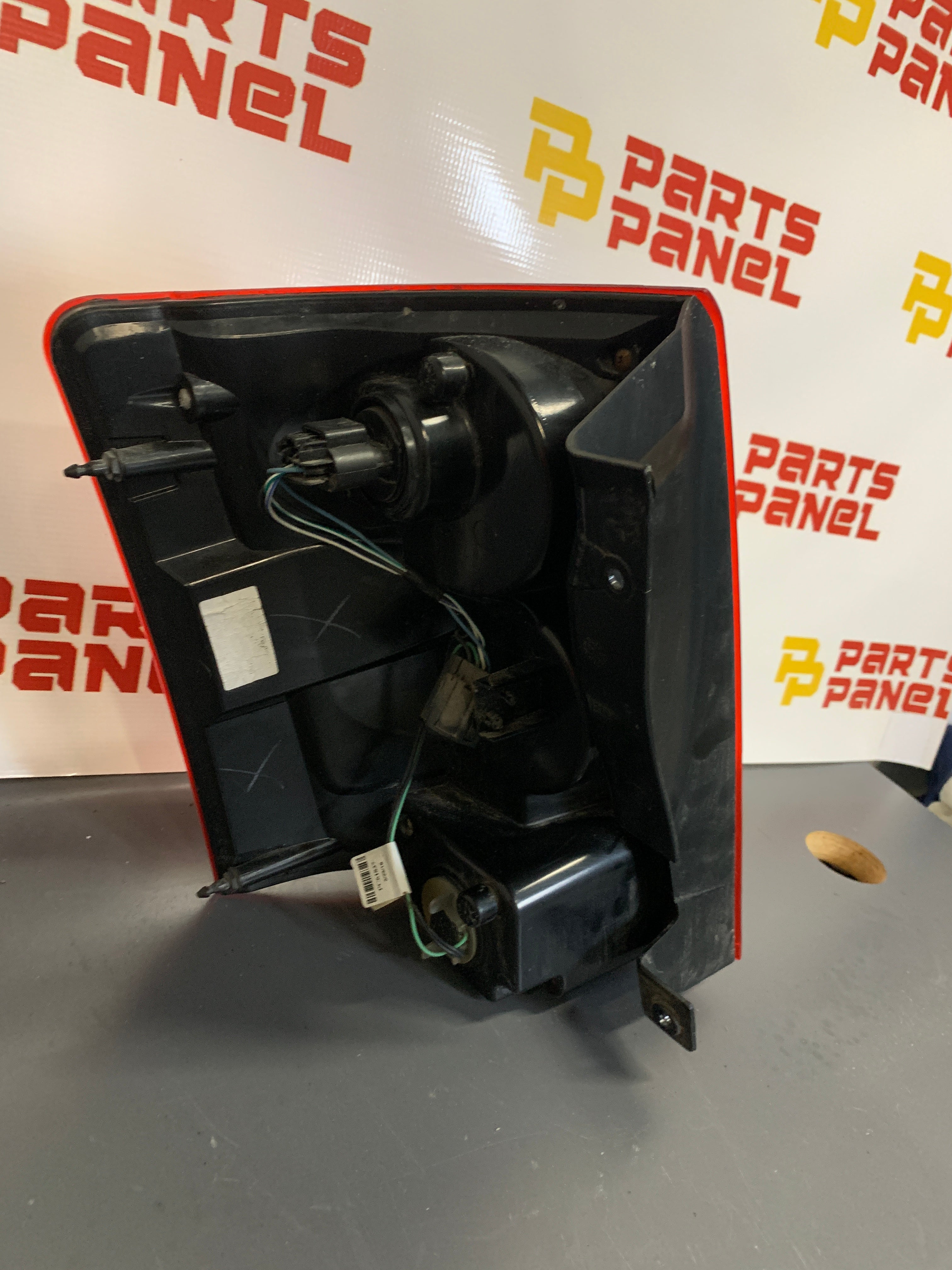 2012 - 2020 DODGE GRAND CARAVAN PASSENFER SIDE TAIL LIGHT 05182534AD