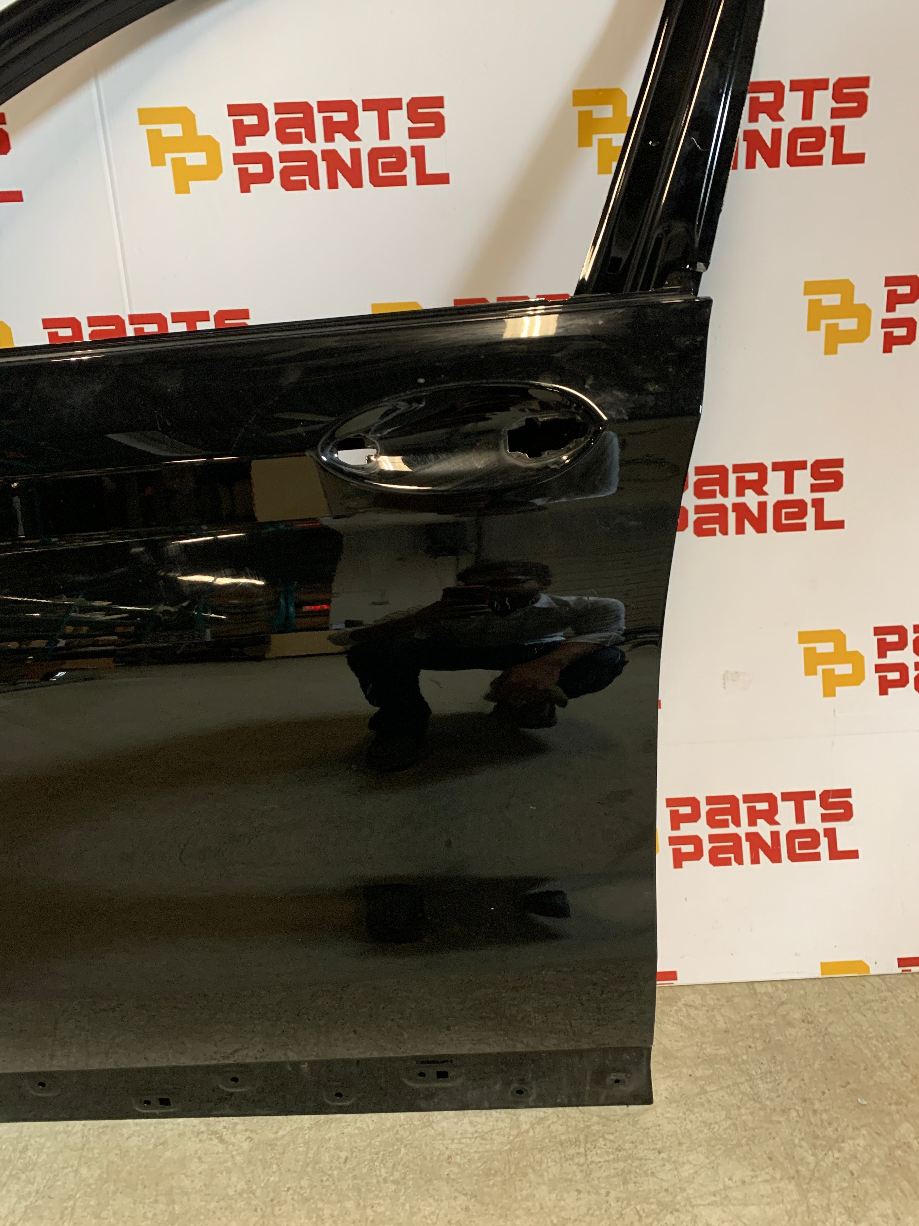2018 - 2025 BMW X3 DRIVER SIDE FRONT DOOR SHELL