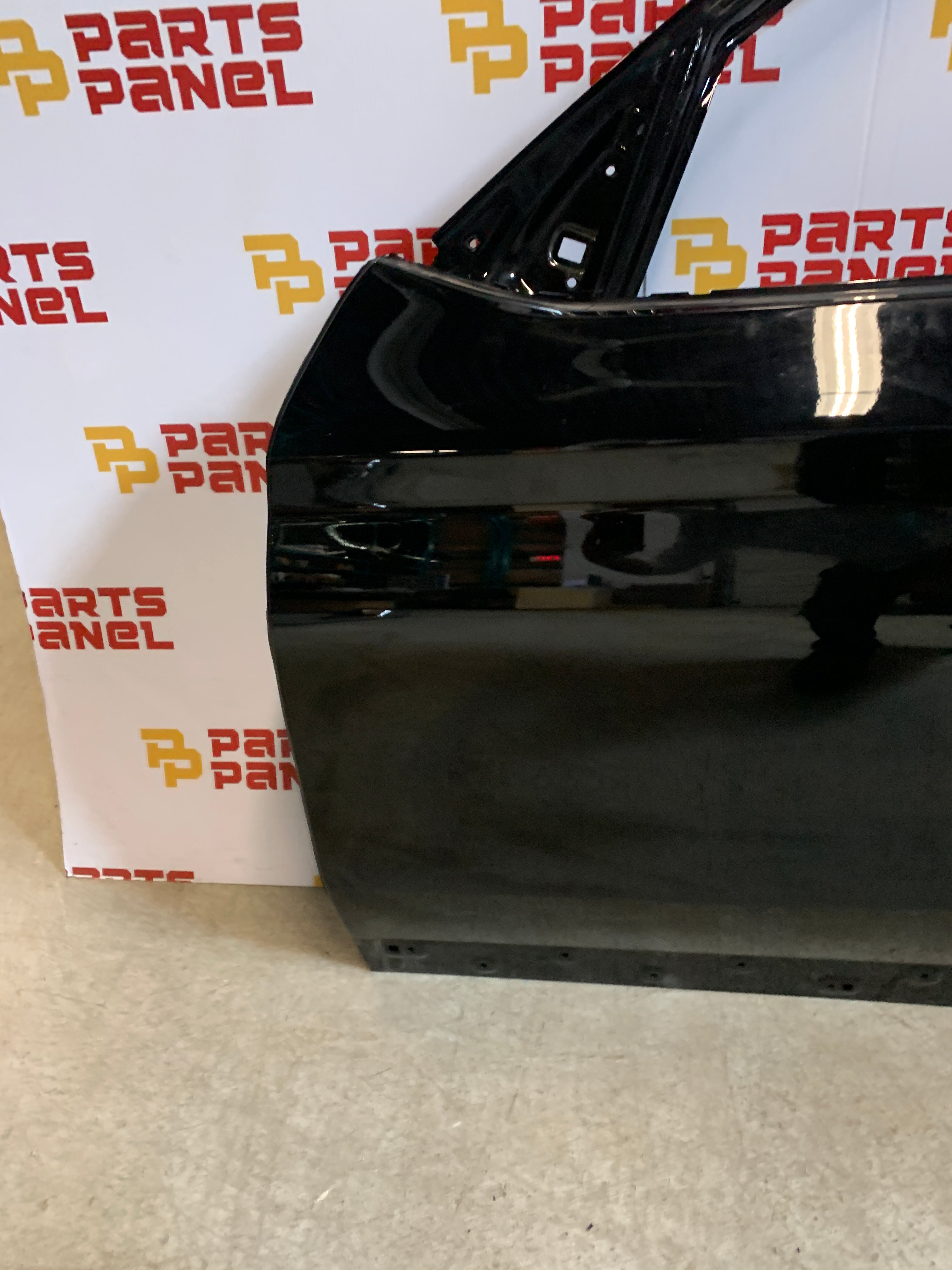 2018 - 2025 BMW X3 DRIVER SIDE FRONT DOOR SHELL
