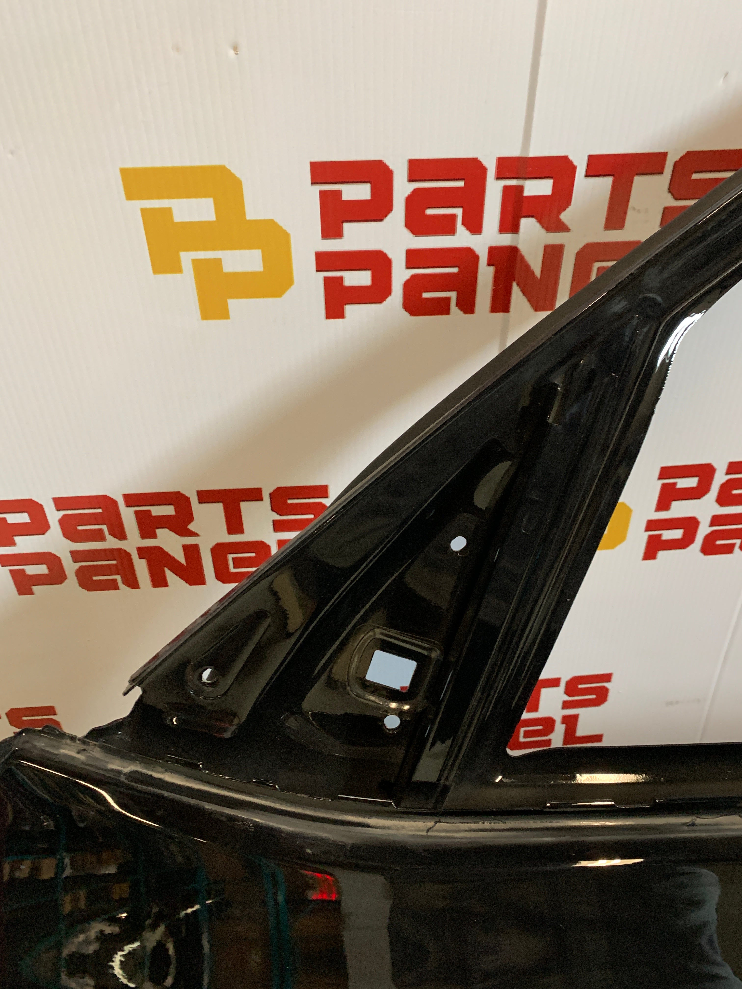 2018 - 2025 BMW X3 DRIVER SIDE FRONT DOOR SHELL