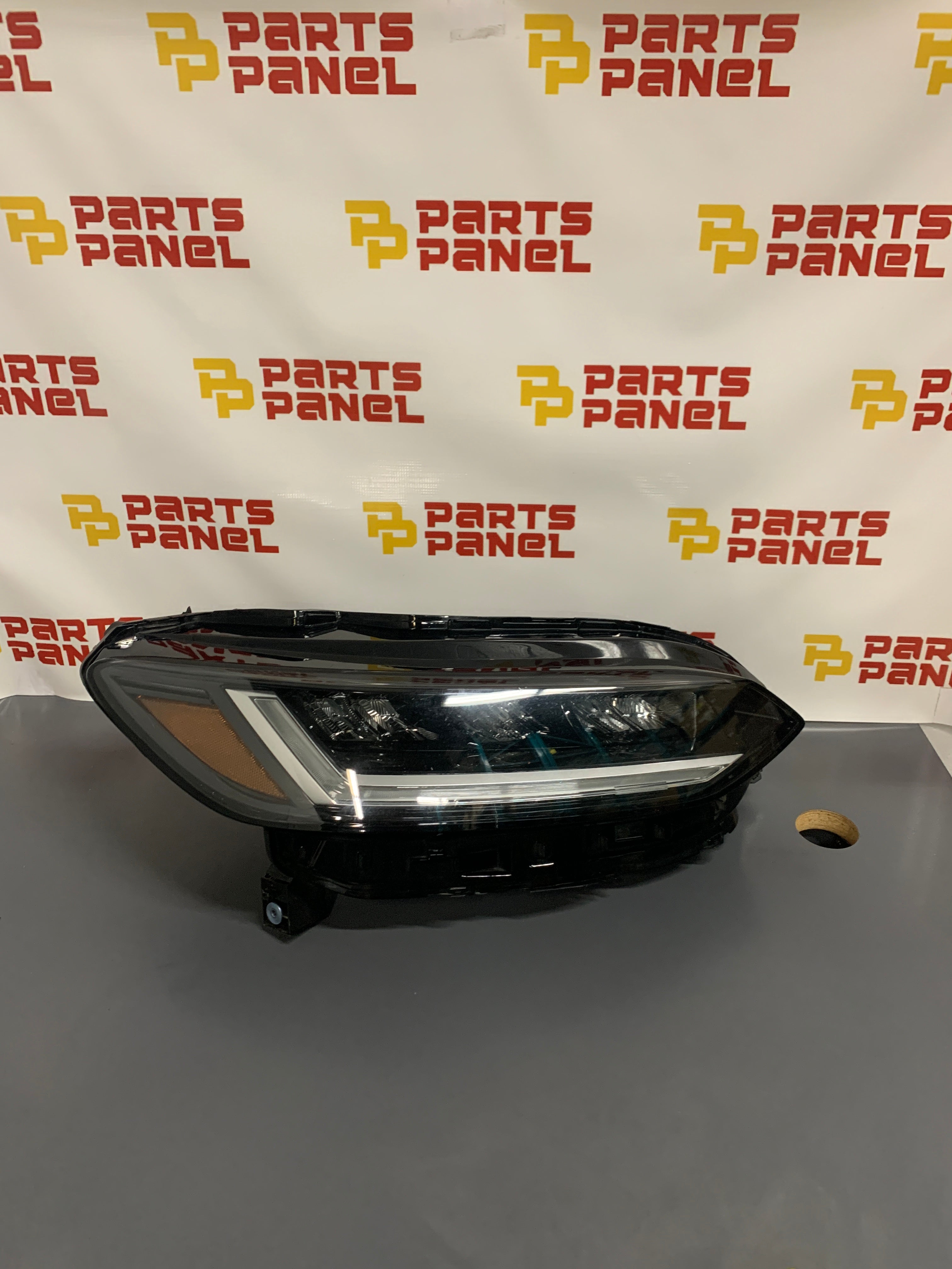 2023 - 2025 HONDA HRV HR-V PASSENGER SIDE HEADLIGHT 33100-3W0-A02