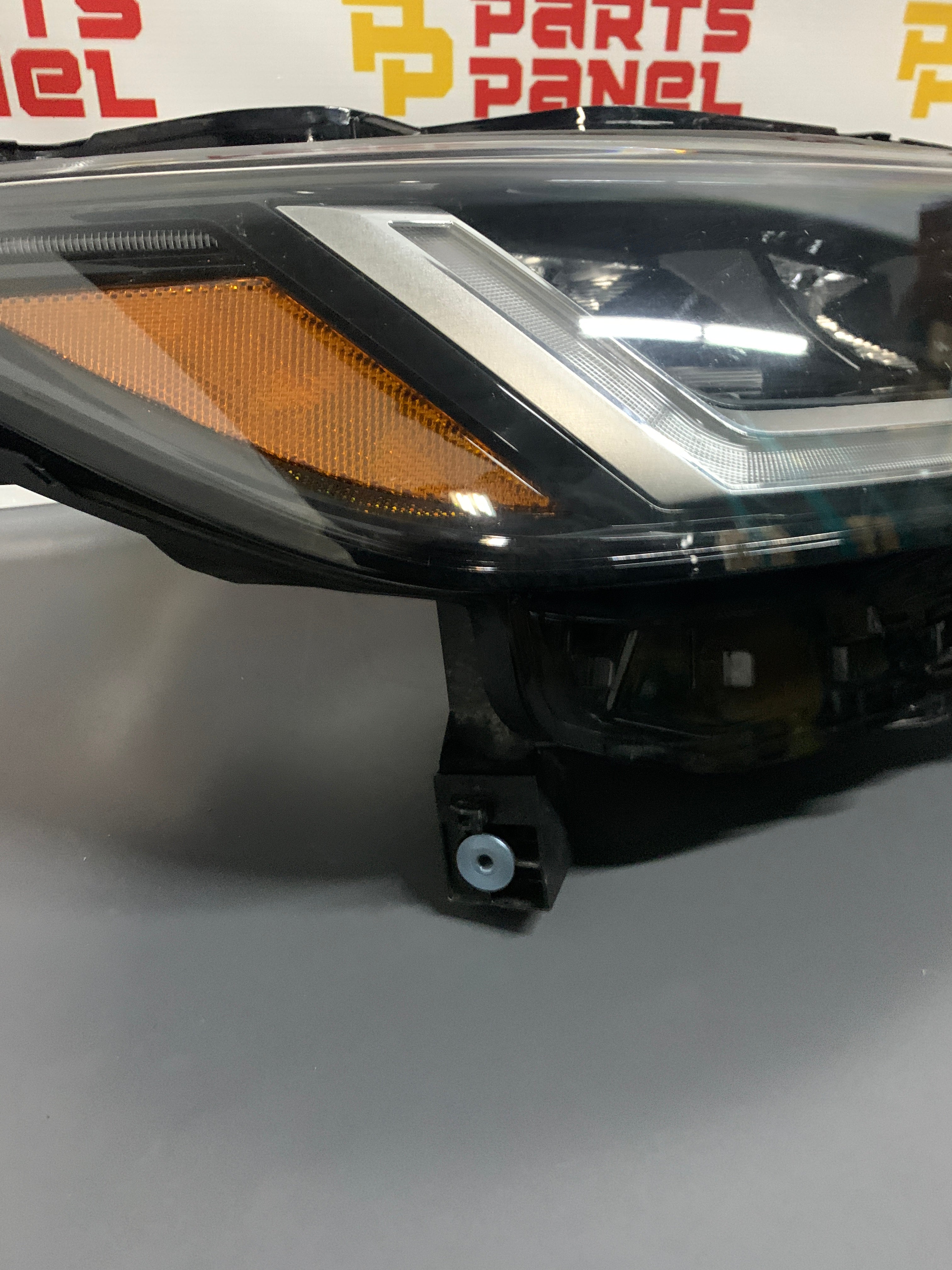 2023 - 2025 HONDA HRV HR-V PASSENGER SIDE HEADLIGHT 33100-3W0-A02