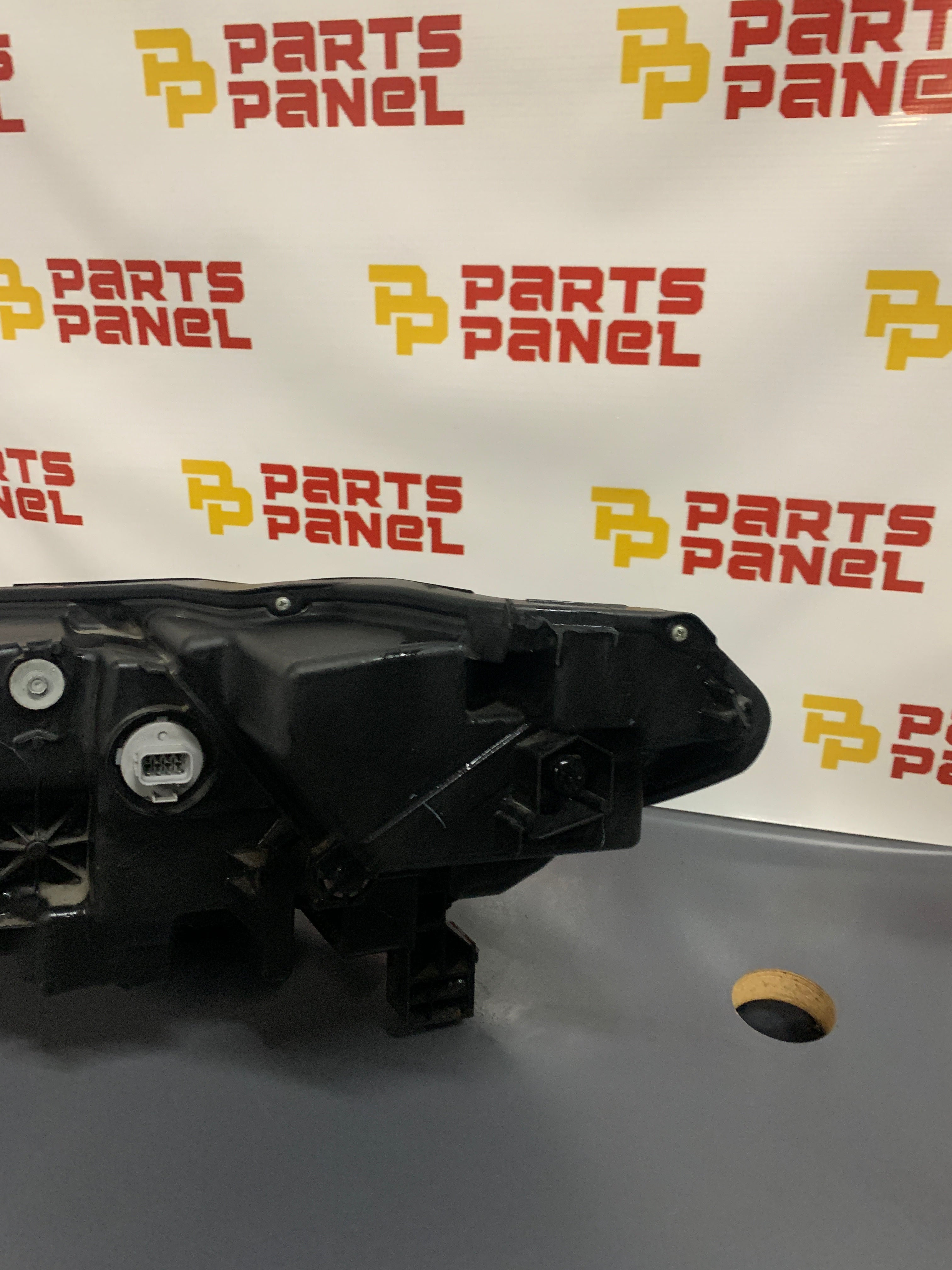 2023 - 2025 HONDA HRV HR-V PASSENGER SIDE HEADLIGHT 33100-3W0-A02