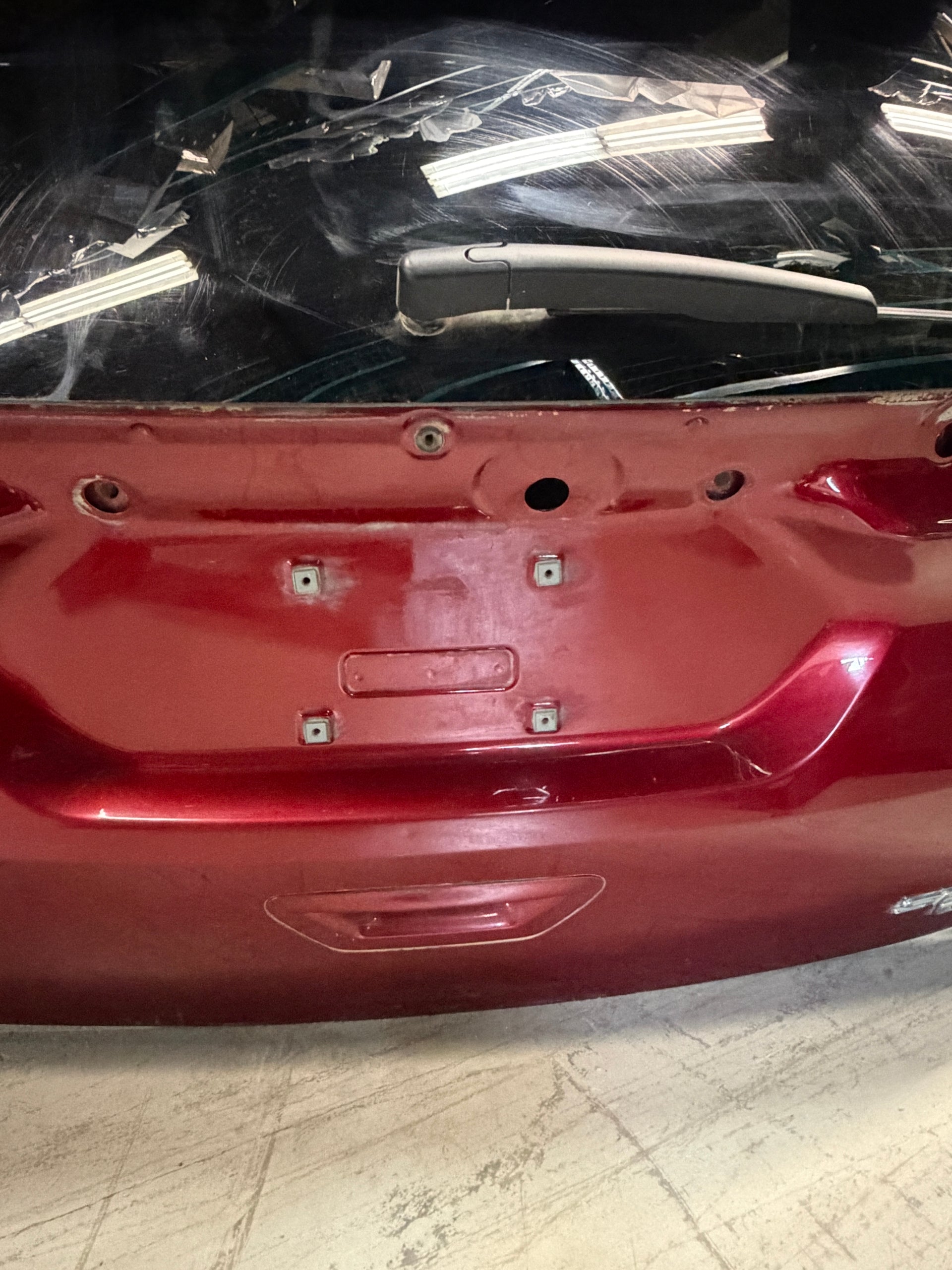 2015 - 2018 FORD EDGE TAILGATE / LIFTGATE RED OEM USED