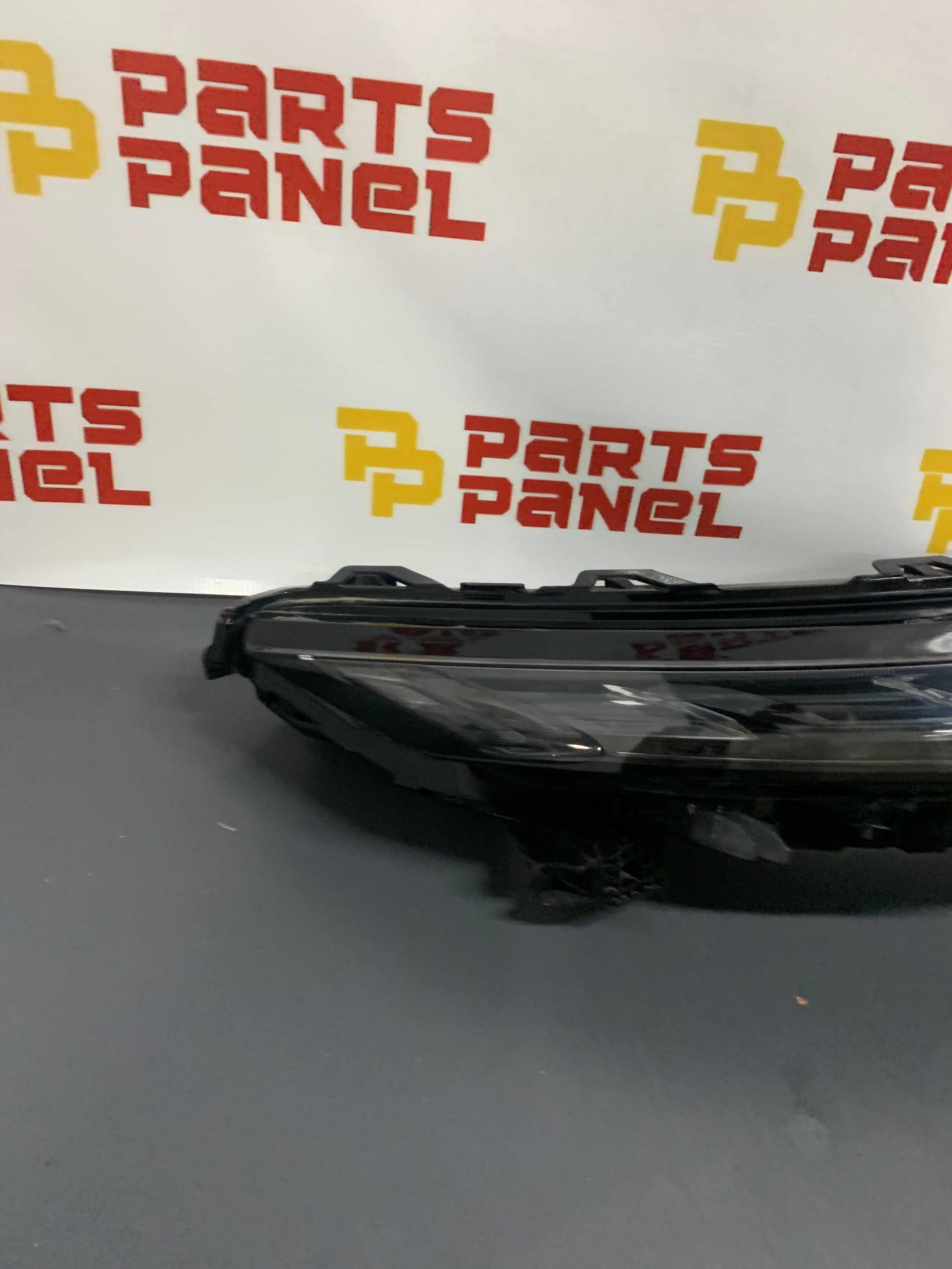 2023 - 2025 MITSHUBISHI OUTLANDER DAYTIME RUNNING COMB LAMP 8310A044