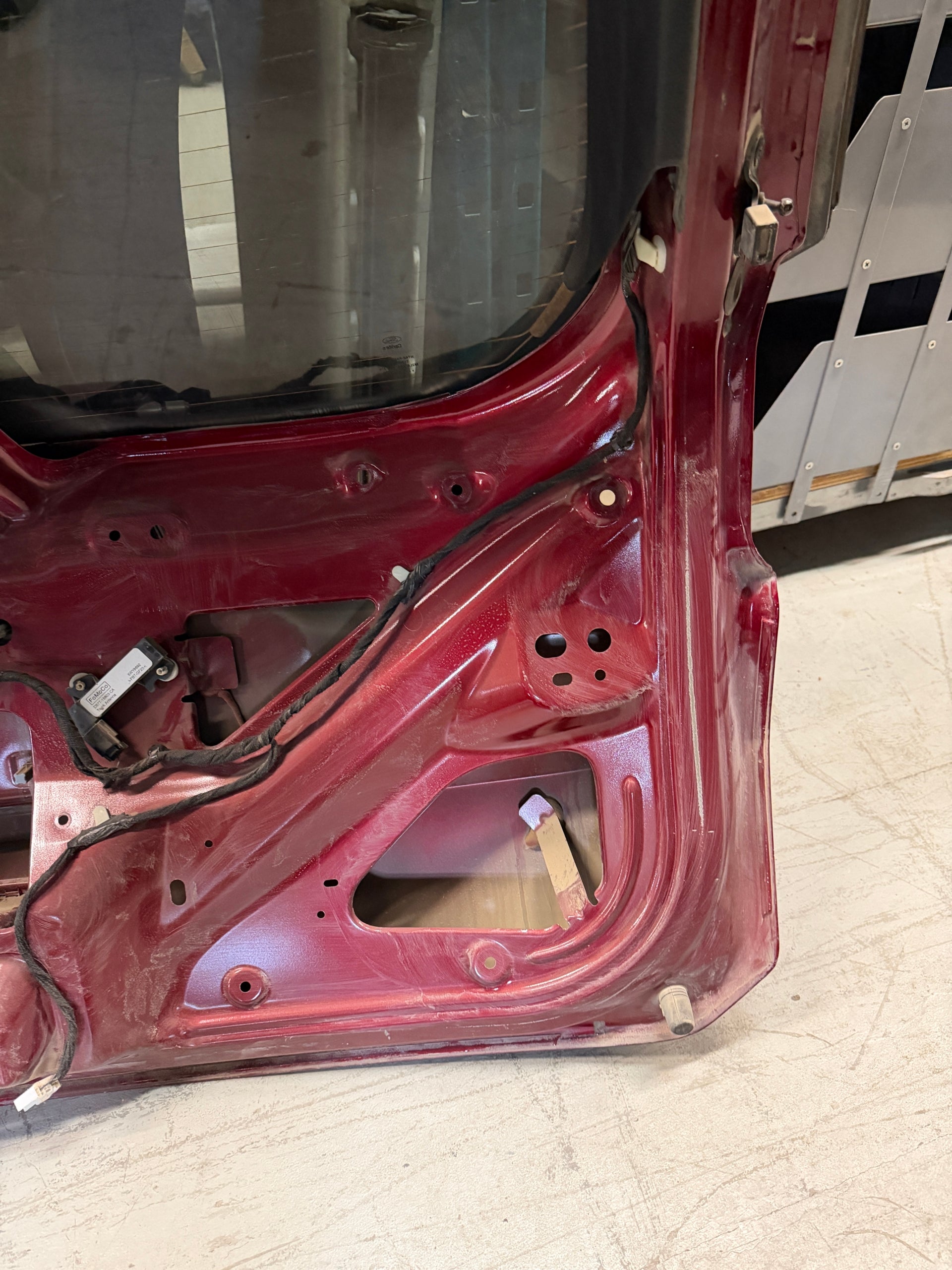 2015 - 2018 FORD EDGE TAILGATE / LIFTGATE RED OEM USED