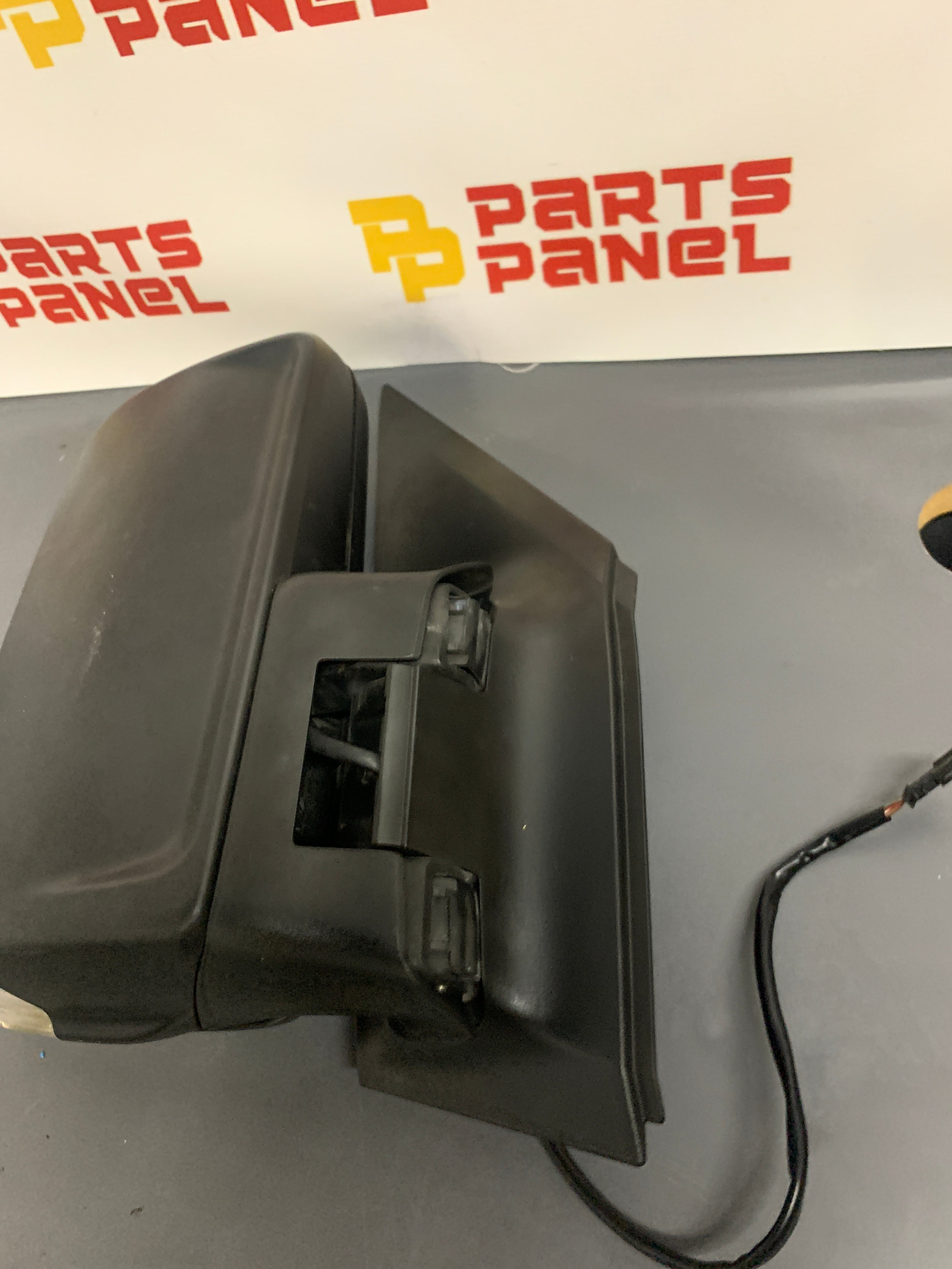 2010 - 2018 MERCEDES SPRINTER PASSENGER SIDE DOOR MIRROR A9068104993
