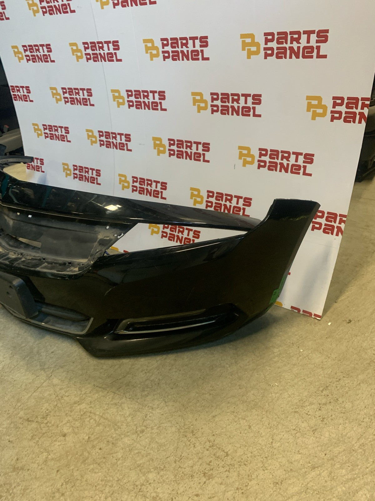 2014 - 2020 CHEVY IMPALA BLACK FRONT BUMPER ASSEMBLY OEM USED 