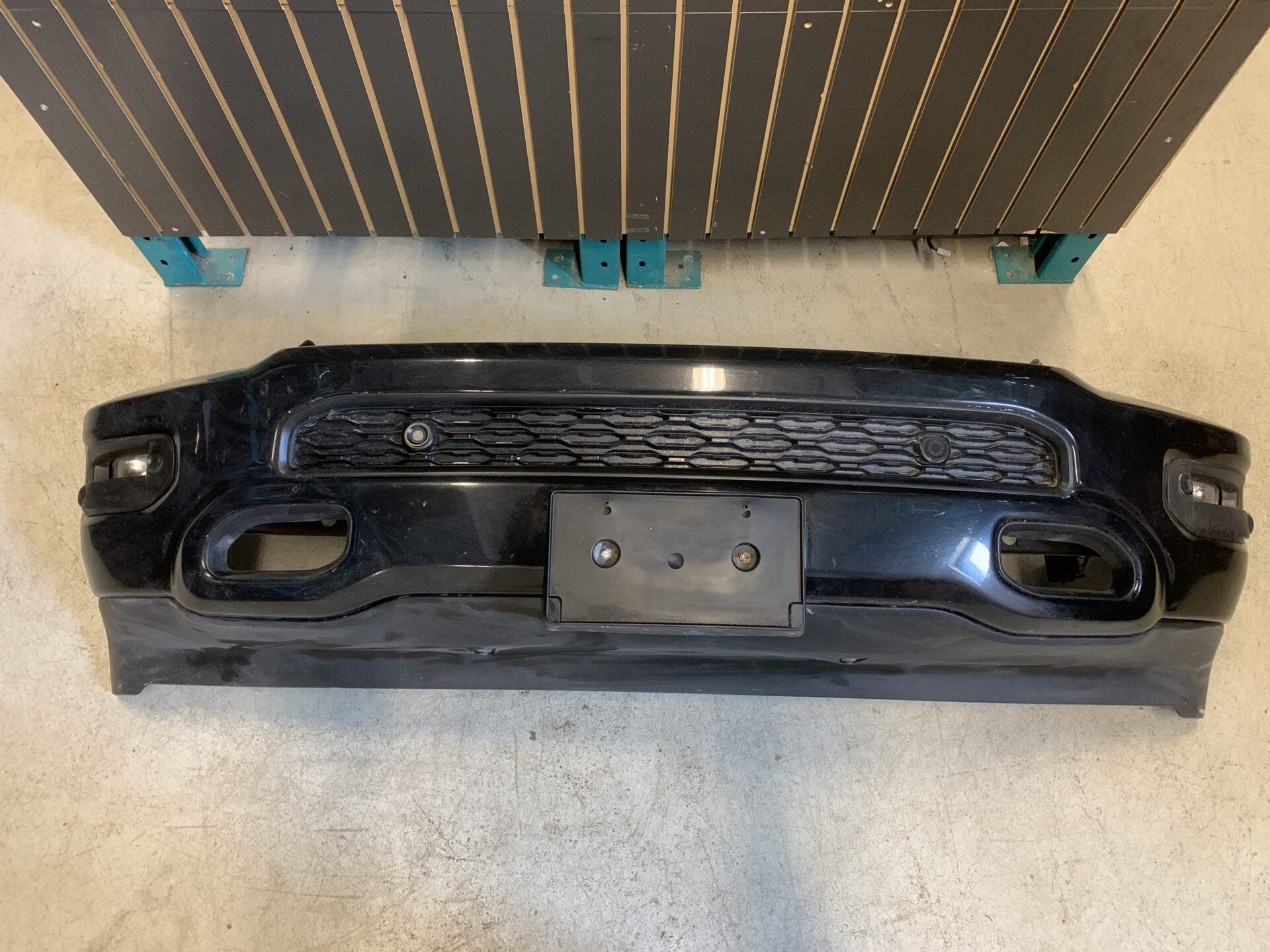 2019 - 2024 RAM 1500 FRONT BUMPER COMPLETE ASSEMBLY WITH FOG LIGHT CH1002406 5ZB41TZZAD
