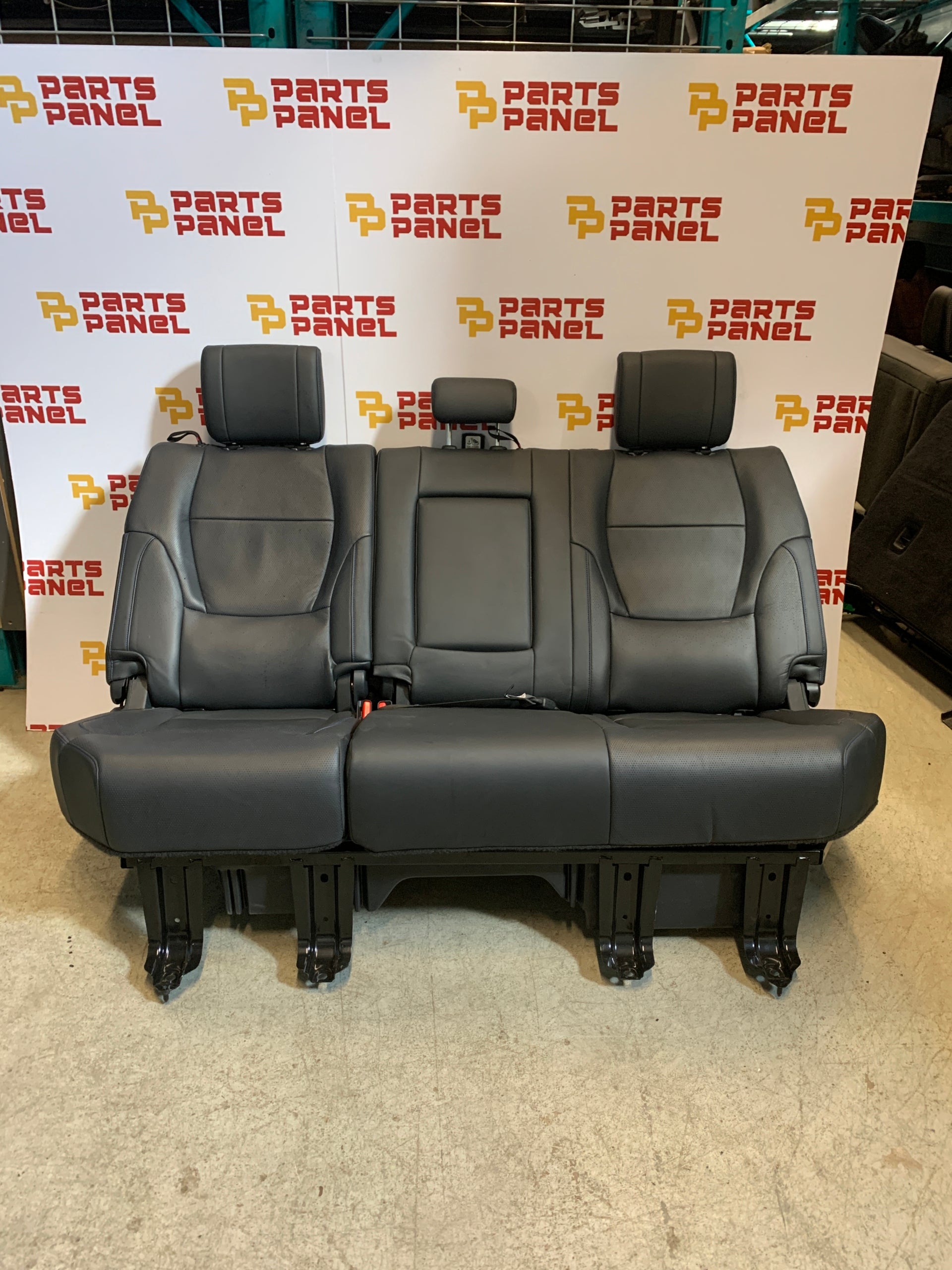 2023 - 2025 TOYOTA TUNDRA REAR LEATHER SEAT WITH HEAT AND VENTILATION