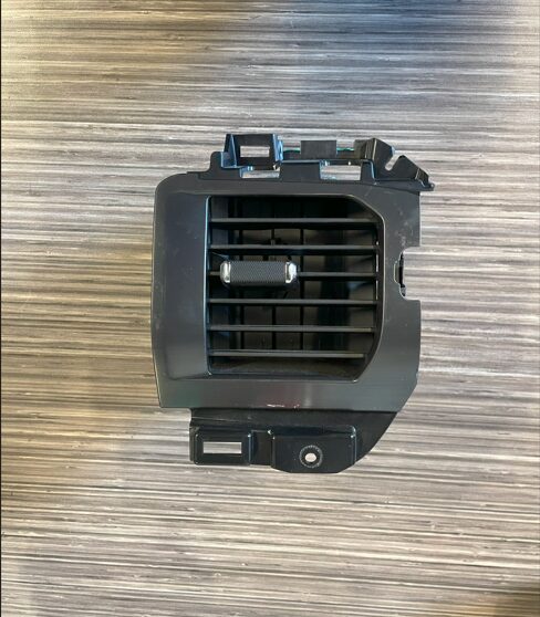 2022 - 2025 FORD F250 / F350 PASSENGER SIDE DASH AIR VENT ML3B19893B