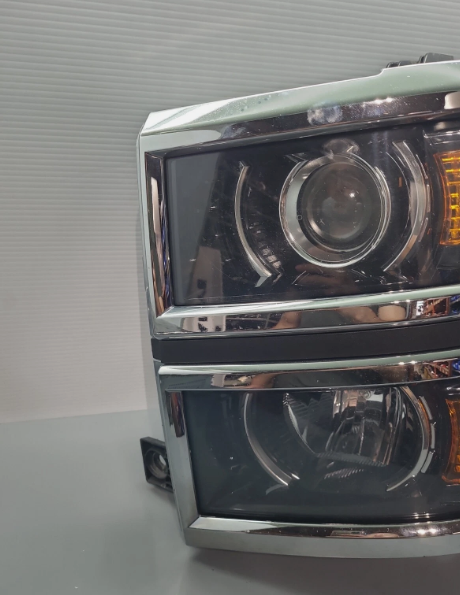 2014 2015 CHEVROLET SILVERADO 1500 LEFT HAND DRIVER SIDE HEADLIGHT PROJECTOR OEM