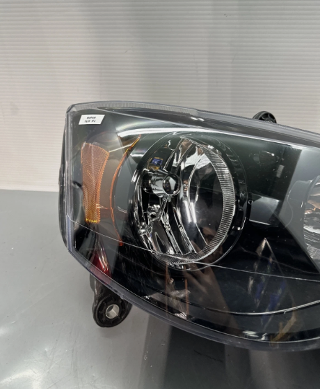 2011 2020 GRAND CARAVAN TOWN & COUNTRY RIGHT PASSENGER HEADLIGHT AFTERMARKET