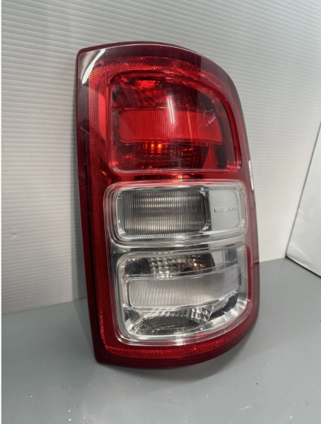 2019-2024 RAM 2500 3500 RIGHT HAND PASSENGER SIDE TAIL LIGHT OEM