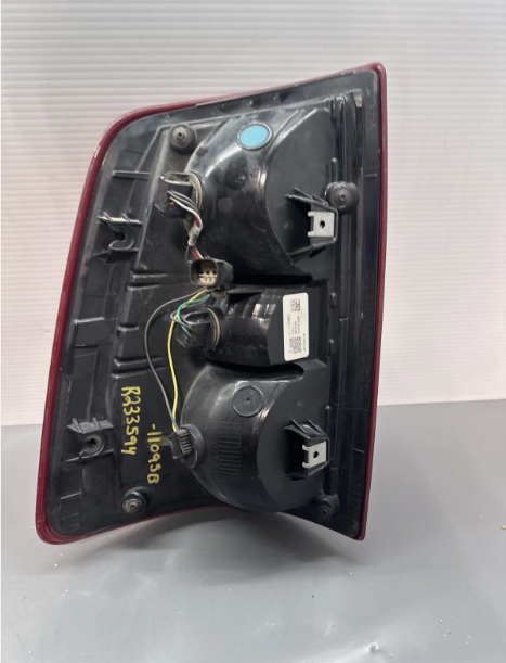 2019-2024 RAM 2500 3500 RIGHT HAND PASSENGER SIDE TAIL LIGHT OEM