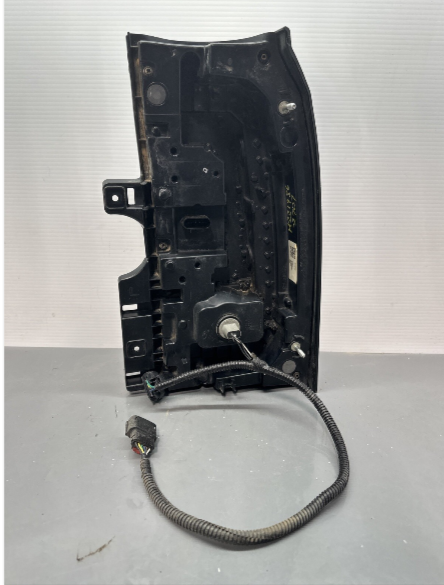 2015 2020 GMC YUKON/XL LEFT HAND DRIVER SIDE REAR TAIL LIGHT ASSEMBLY LH OEM
