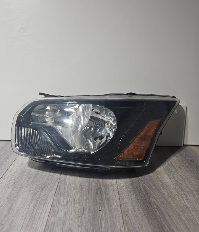 2015-2023 FORD TRANSIT 150, 250, AND 350 HALOGEN HEADLIGHT DRIVER SIDE OEM USED CK41-13W030-AM